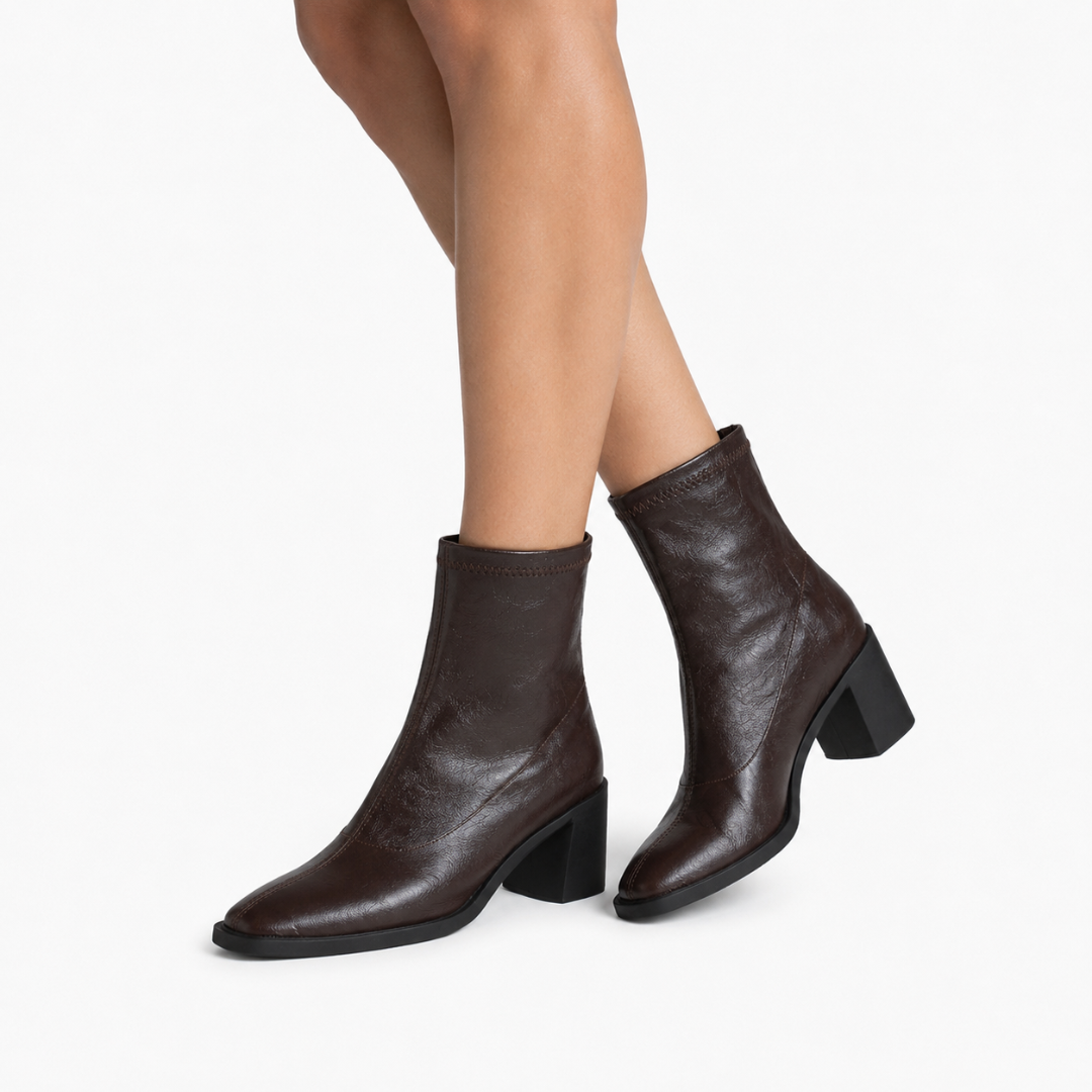 Stiefel mit Absatz & Spitz zulaufender Form – NoirVogue Ankle Boots