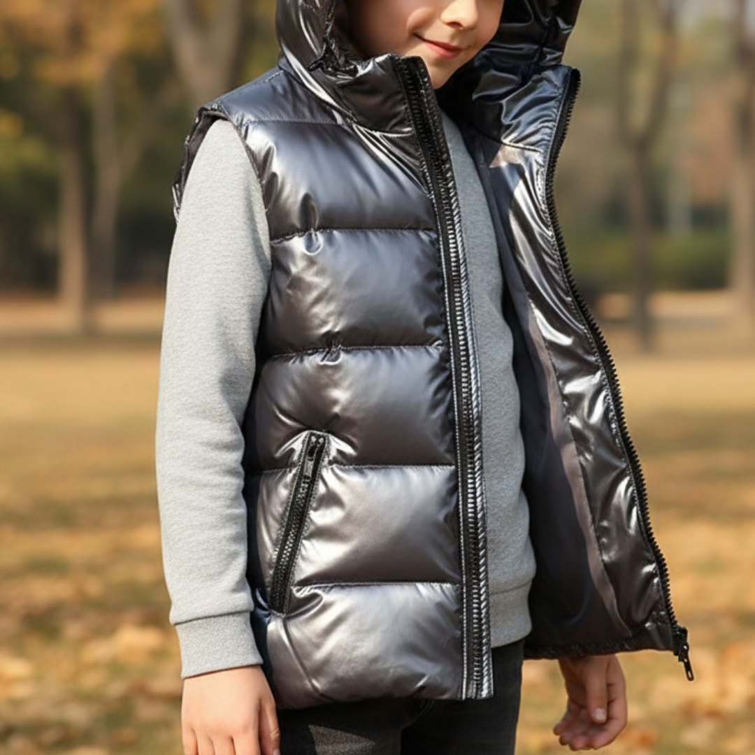 Weste für Kinder mit Kapuze & Glanzoptik – FrostShell Vest