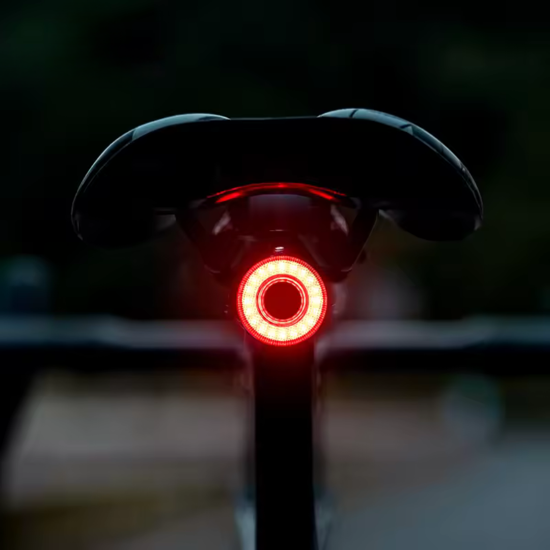 Fahrrad-Rücklicht USB-C mit Aluminiumgehäuse & Dimmer – SicherRide Pro