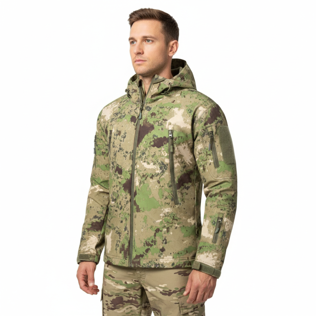 Wasserdichte Herren Softshell-Jacke in Camouflage – Winddichte Jagd-Fleecejacke mit Kapuze