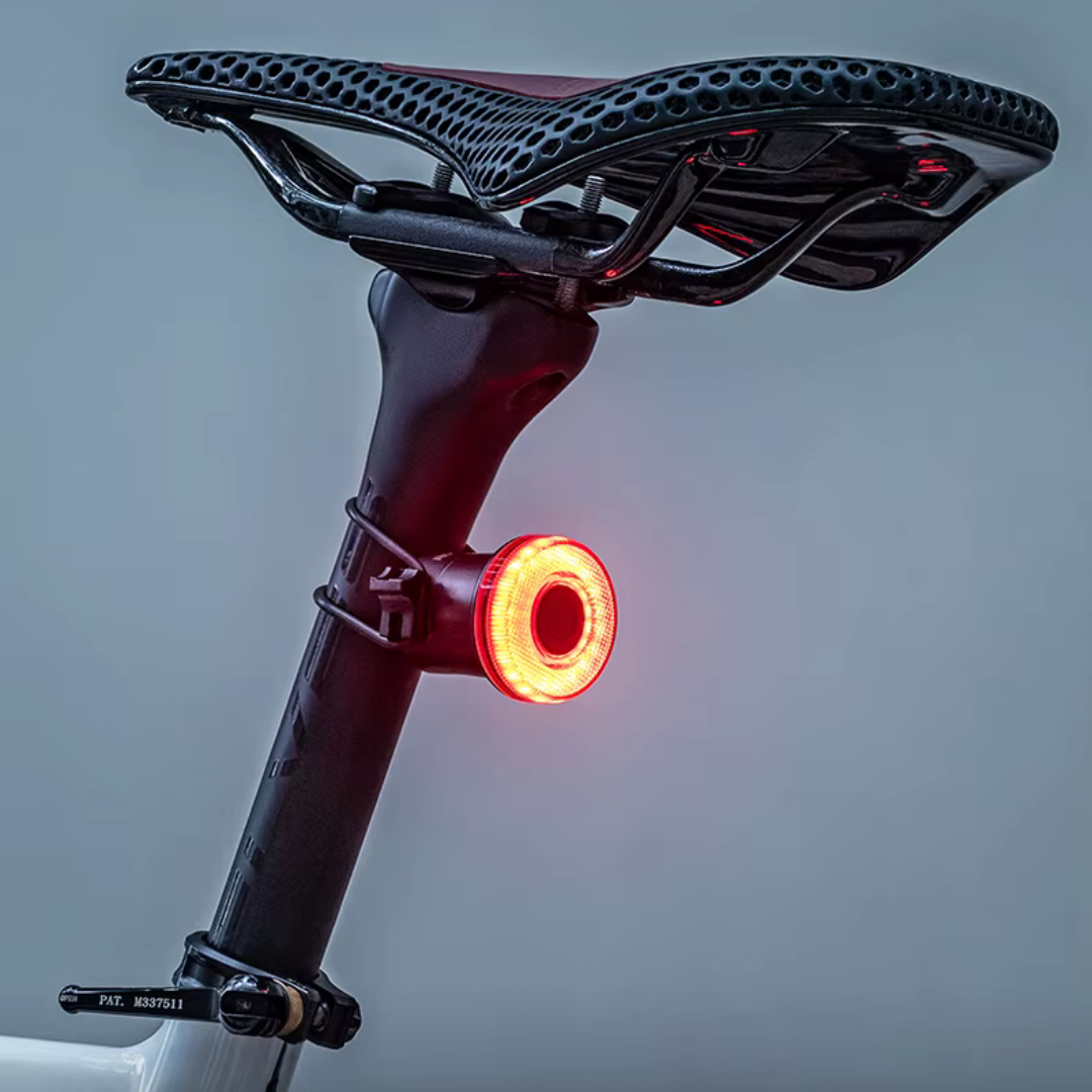 Fahrrad-Rücklicht USB-C mit Aluminiumgehäuse & Dimmer – SicherRide Pro