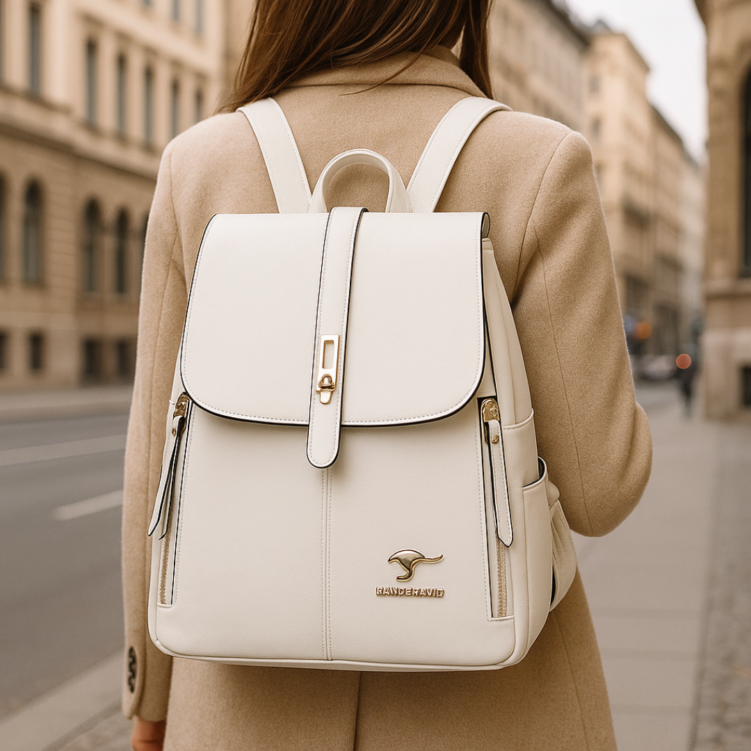 Leder Taschen Rucksack für Damen mit Schloss & Fächern – ClassicCharm Backpack