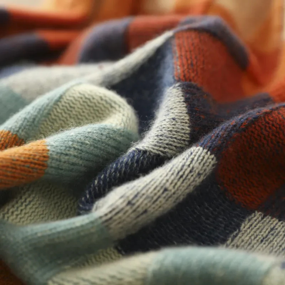 Rollkragenpullover kariert & weich aus Wolle – CozyGrid Knit