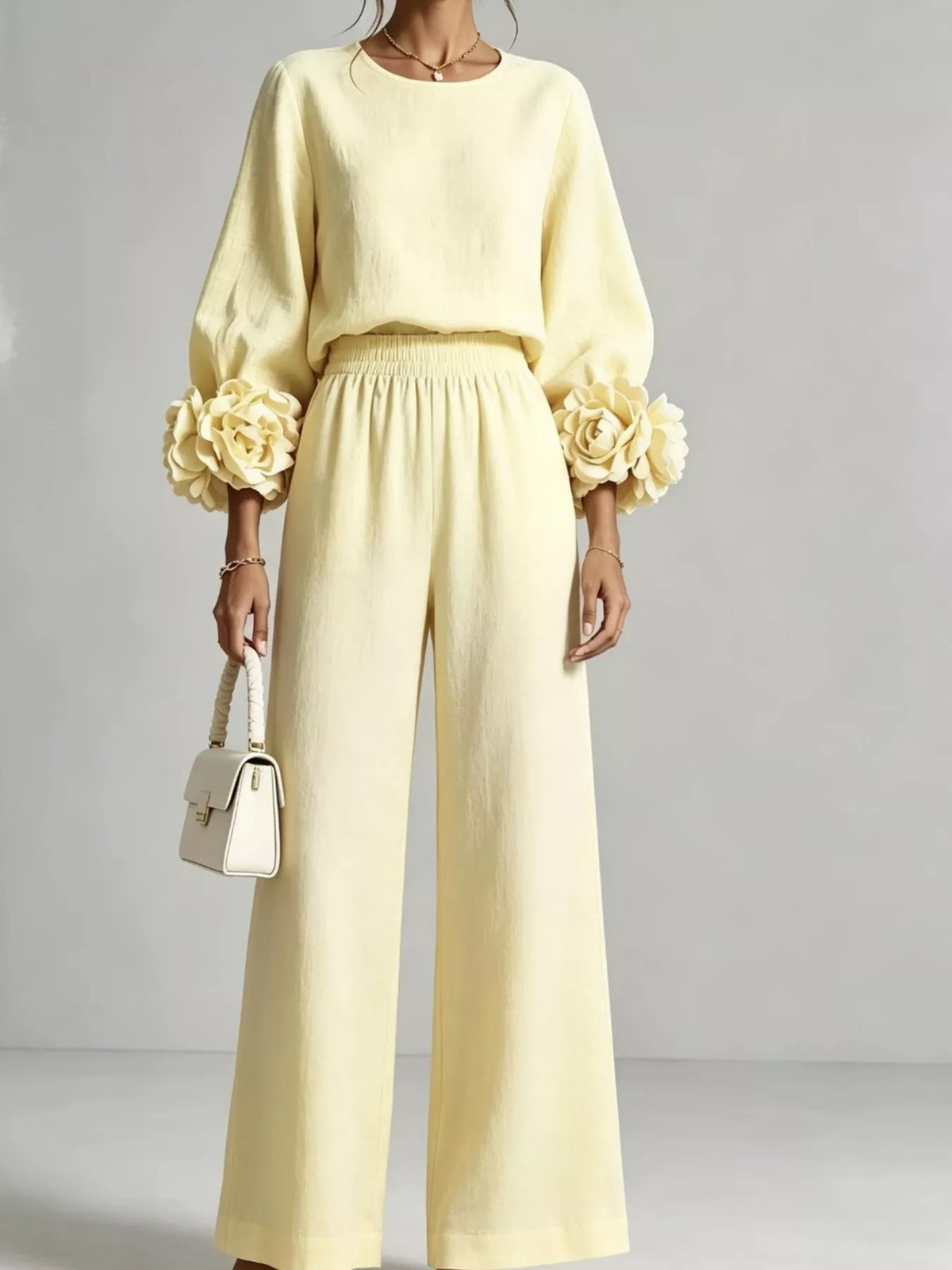 Oberteil mit Blumenmanschetten und weite Hose Set in großen Größen