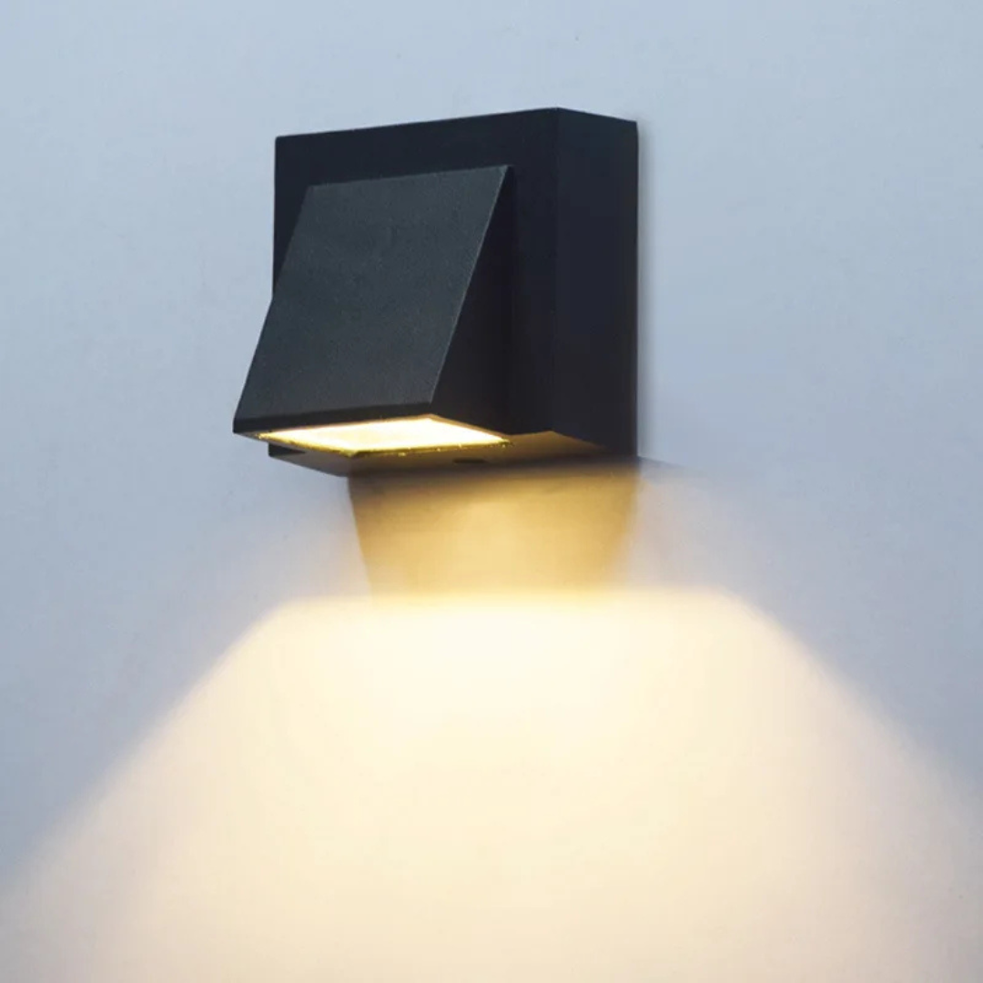 Außenleuchte mit Bewegungsmelder – LichtKante 5W (1+1)