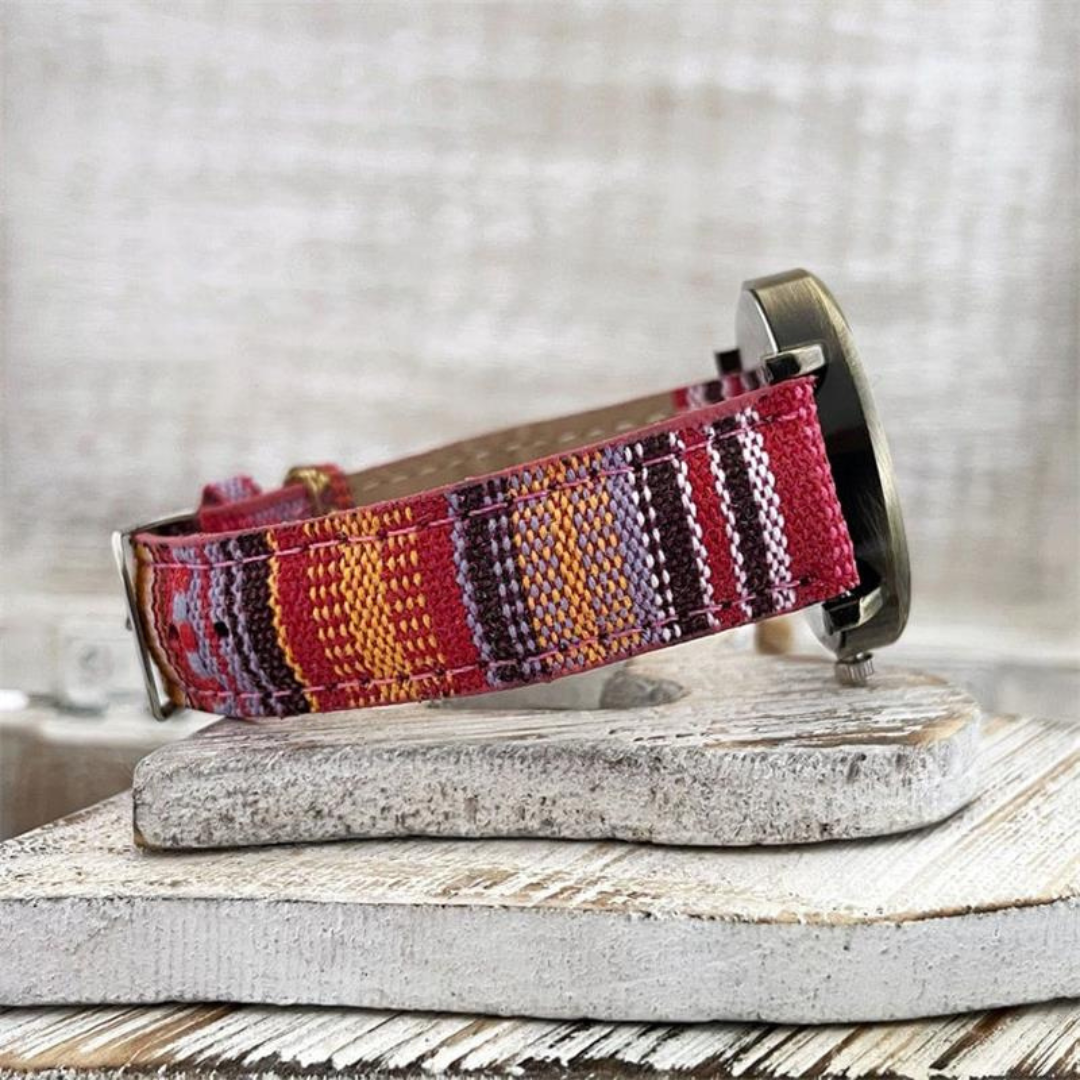 Uhren mit Regenbogen-Design & Vintage-Zifferblatt – Aurora Timepiece