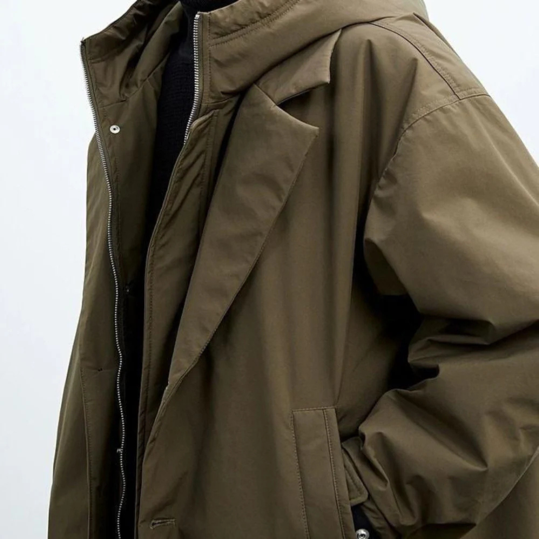Wind- & Wasserdichte Herbstjacke mit Kapuze – StormGuard Coat