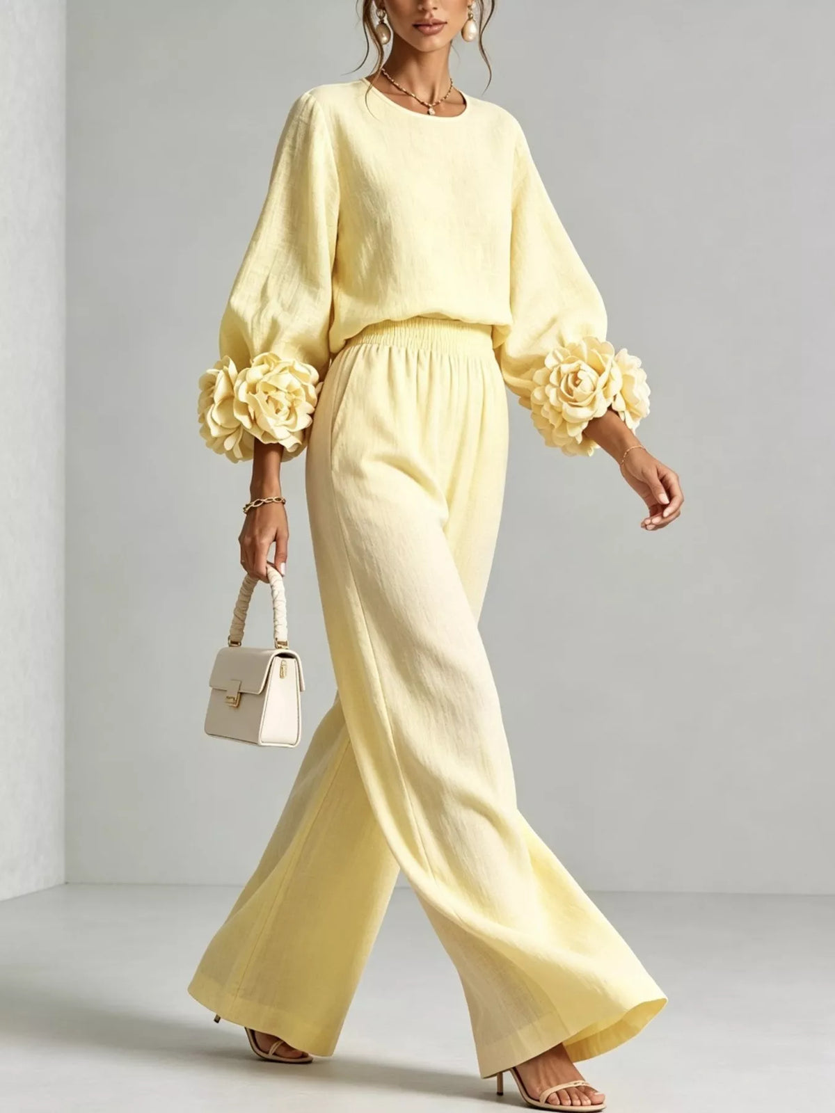 Oberteil mit Blumenmanschetten und weite Hose Set in großen Größen