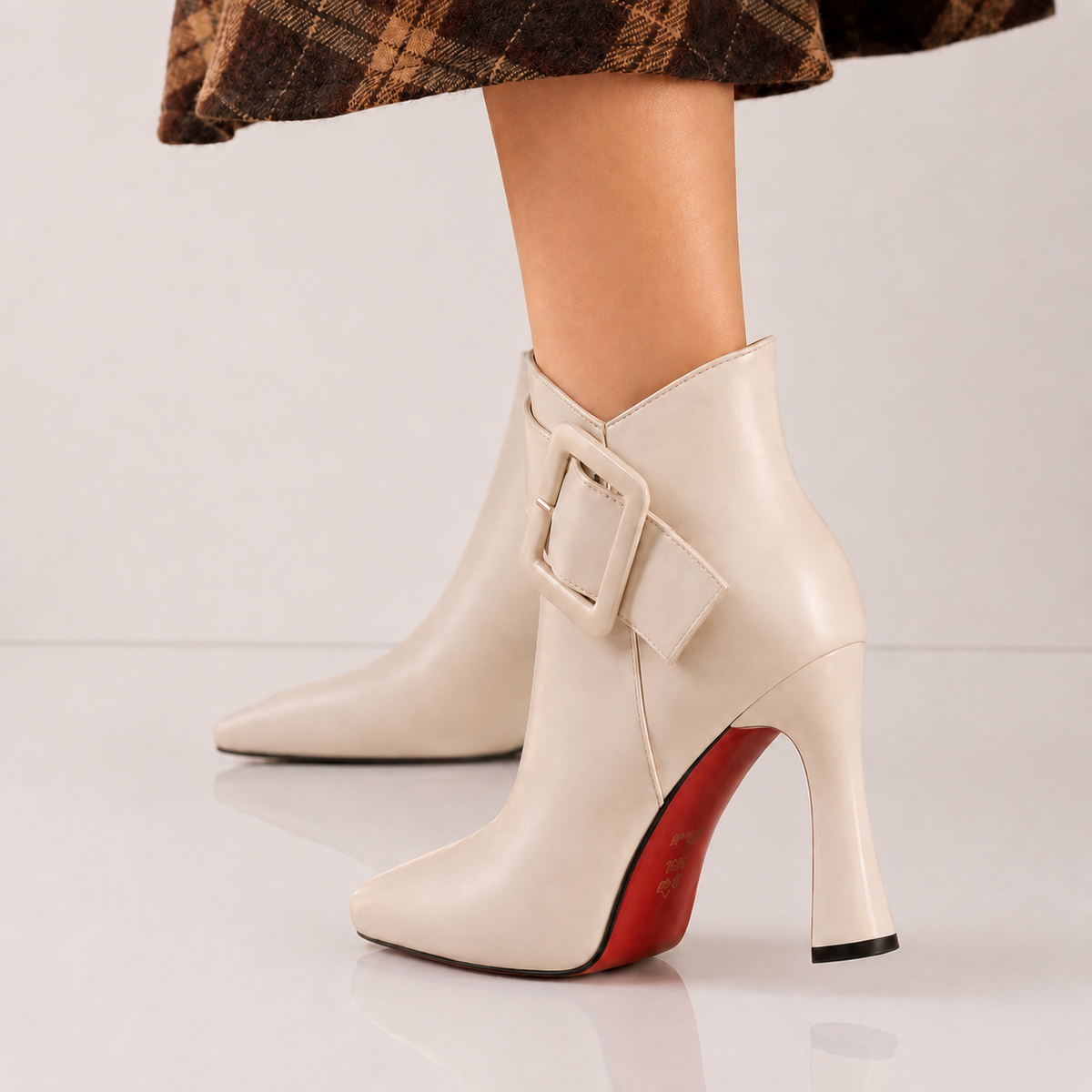 Stiefeletten mit Schnalle
