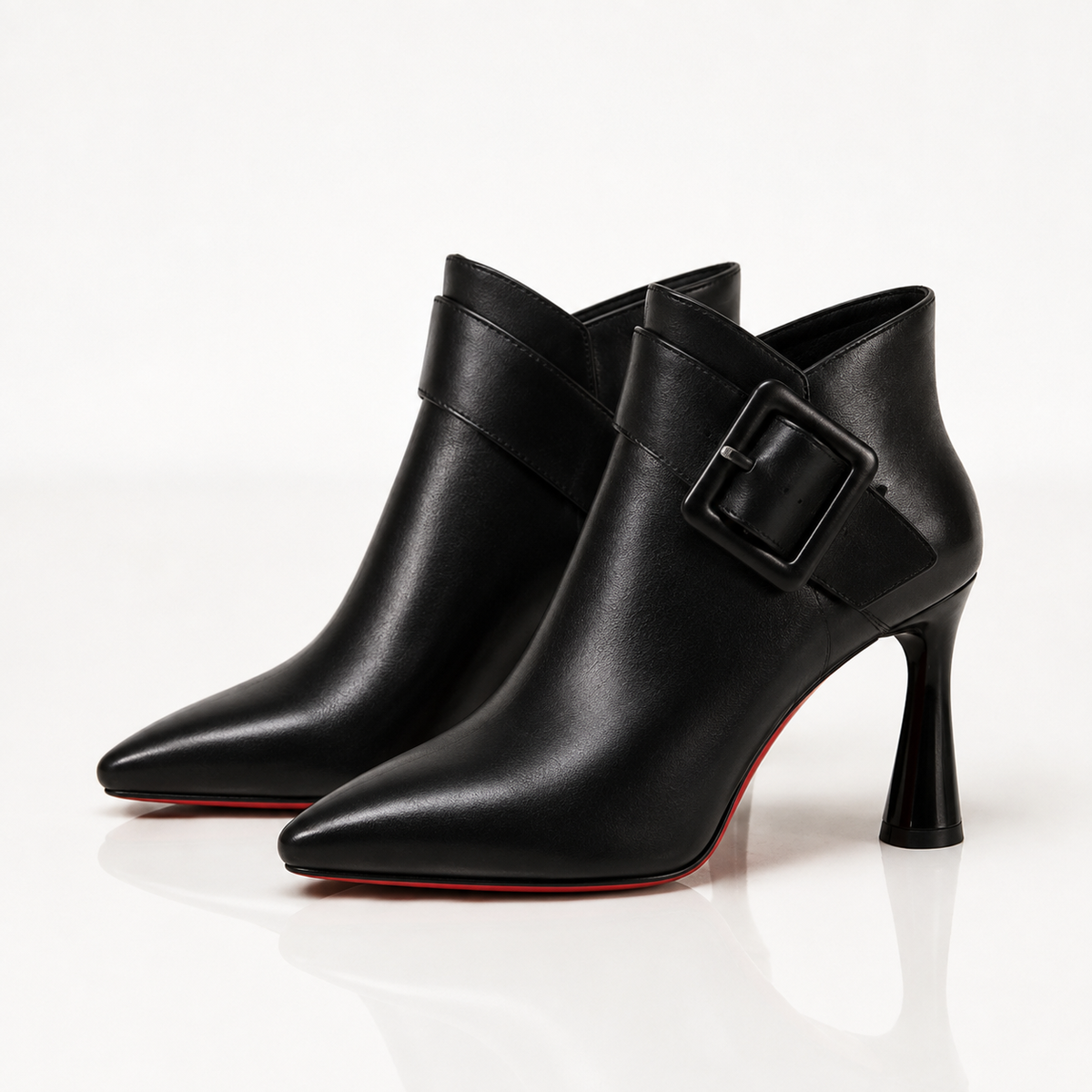 Leder-Stiefeletten mit Schnalle