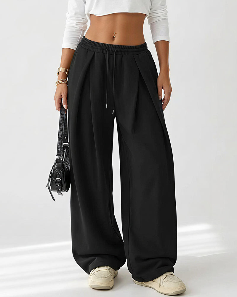 Plissierte weite Sweathose im Streetwear-Stil