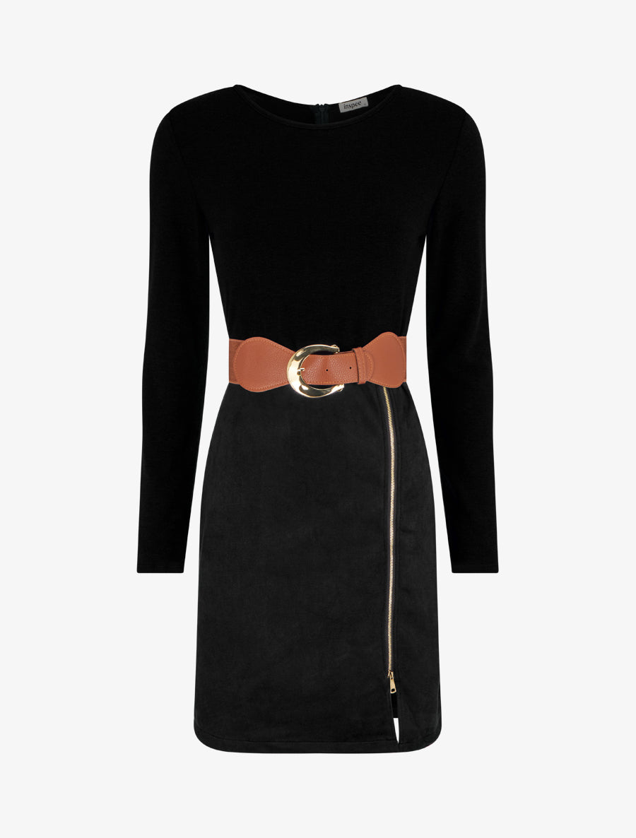 Gerades zweifarbiges Kleid mit Gürtel