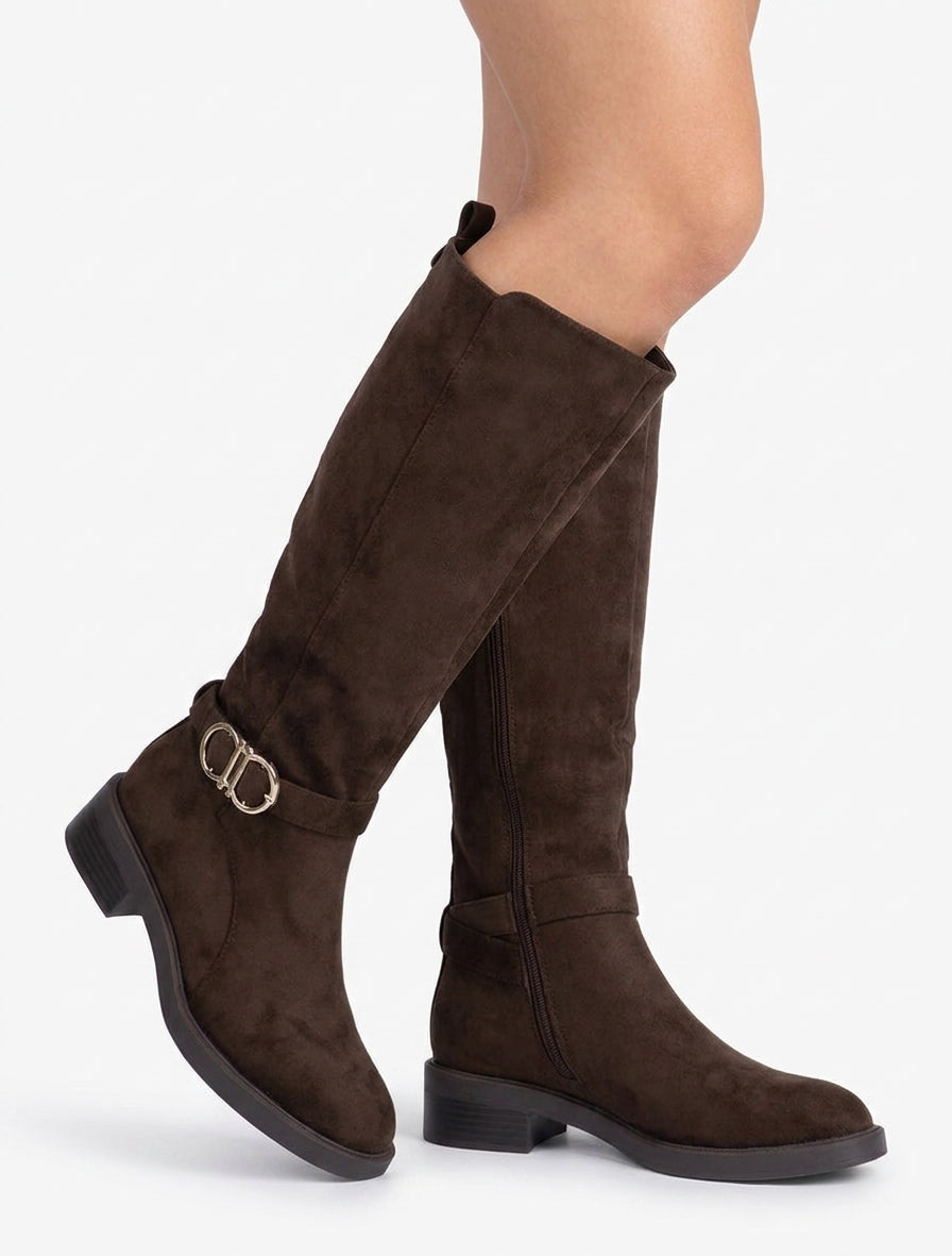 Stiefel aus Velourslederimitat mit Blockabsatz und Schnalle
