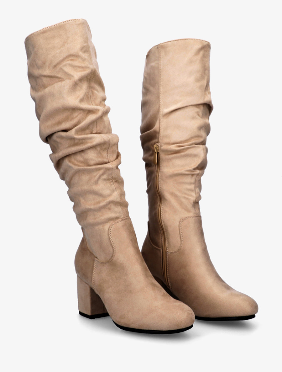 Stiefel mit Blockabsatz aus Velourslederimitat