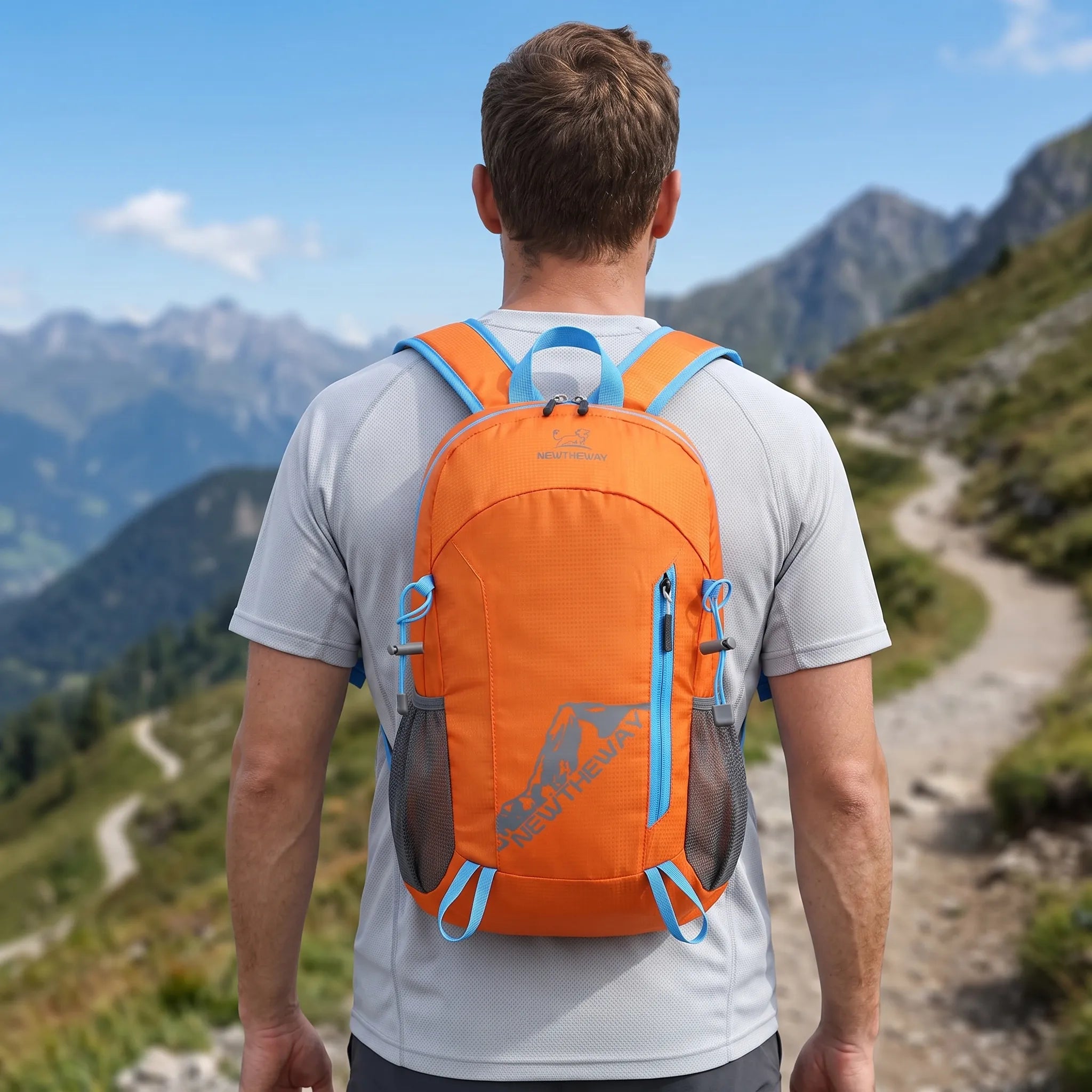 Packbarer Tagesrucksack mit wasserabweisender Beschichtung und Mesh-Schultergurten