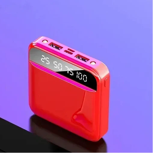 Hochkapazitive Powerbank mit Schnellladen und Digitaldisplay tragbar