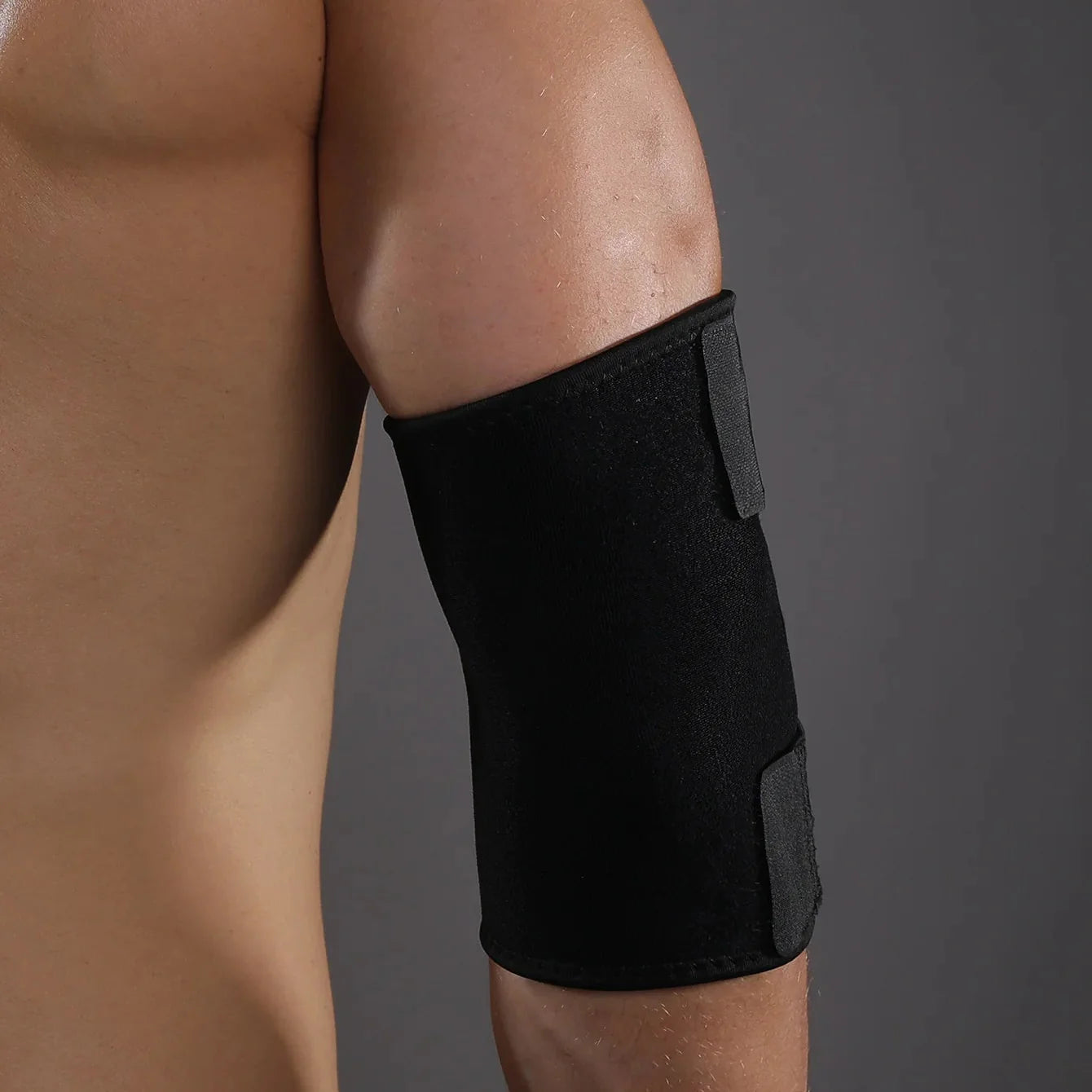 Verstellbare Ellenbogenbandage für Kompression und Gelenkstabilisierung
