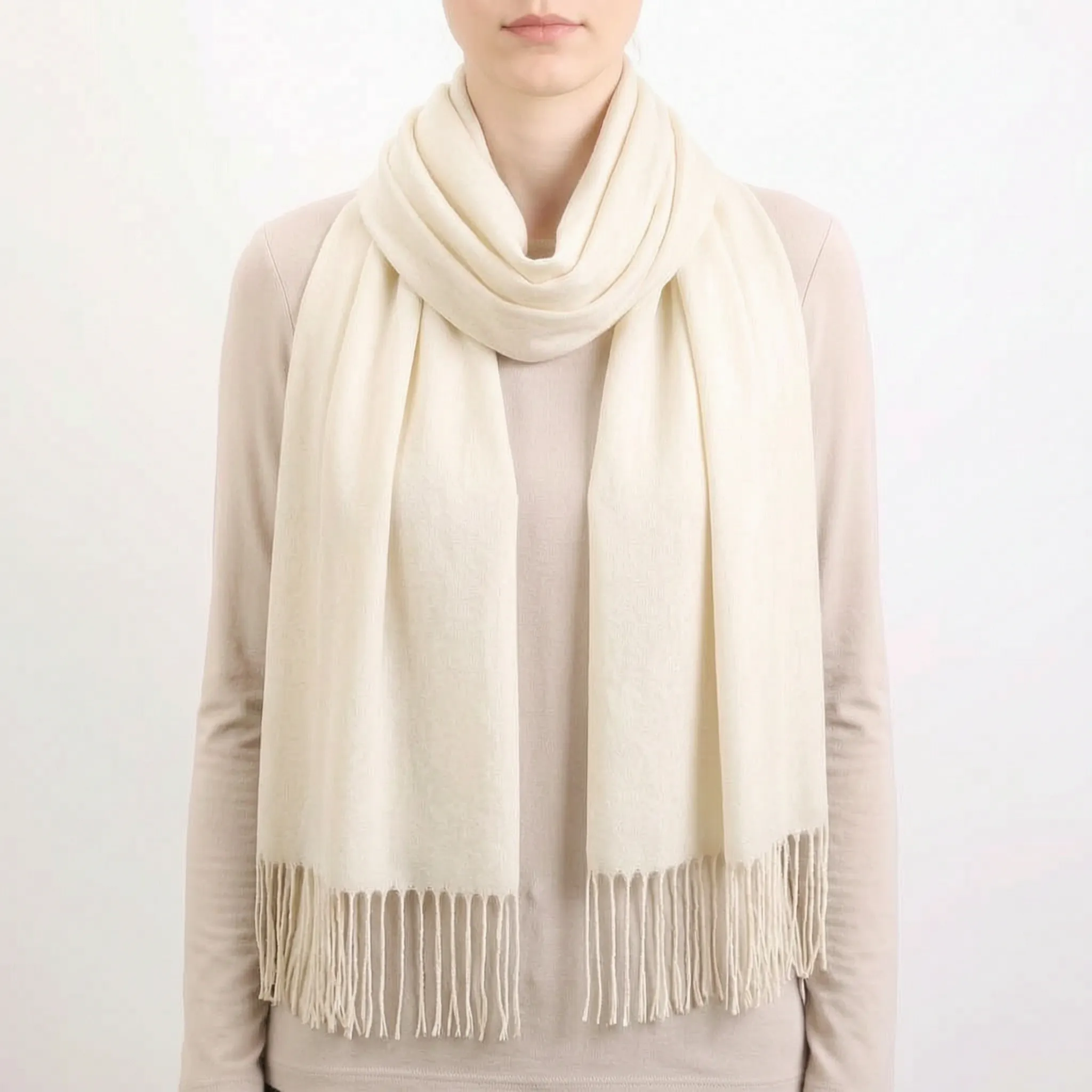 Nordspur | AuraWrap Eleganter Damenschal Mit Quasten