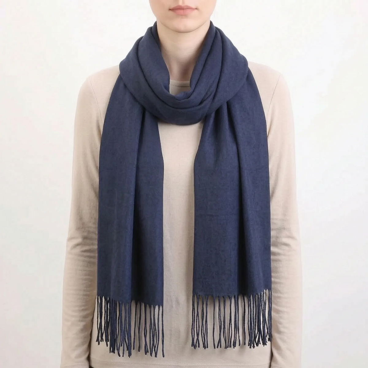 Nordspur | AuraWrap Eleganter Damenschal Mit Quasten