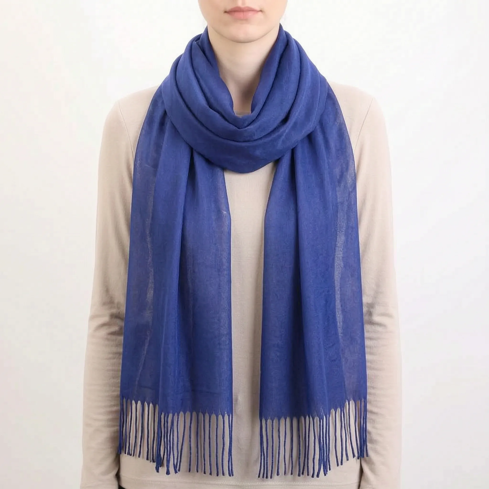Nordspur | AuraWrap Eleganter Damenschal Mit Quasten