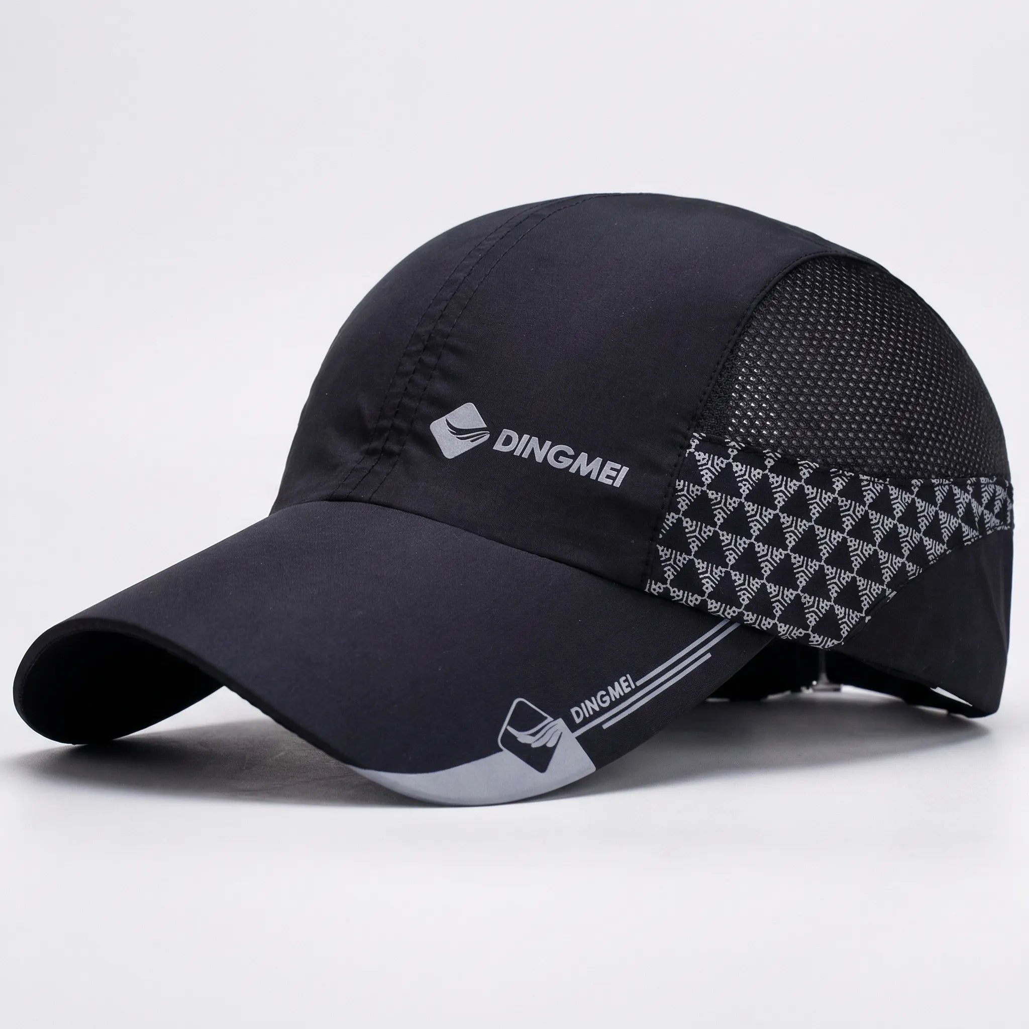 Leichte Baseballkappe für Herren mit atmungsaktiven Mesh-Einsätzen und verstellbarem Riemen
