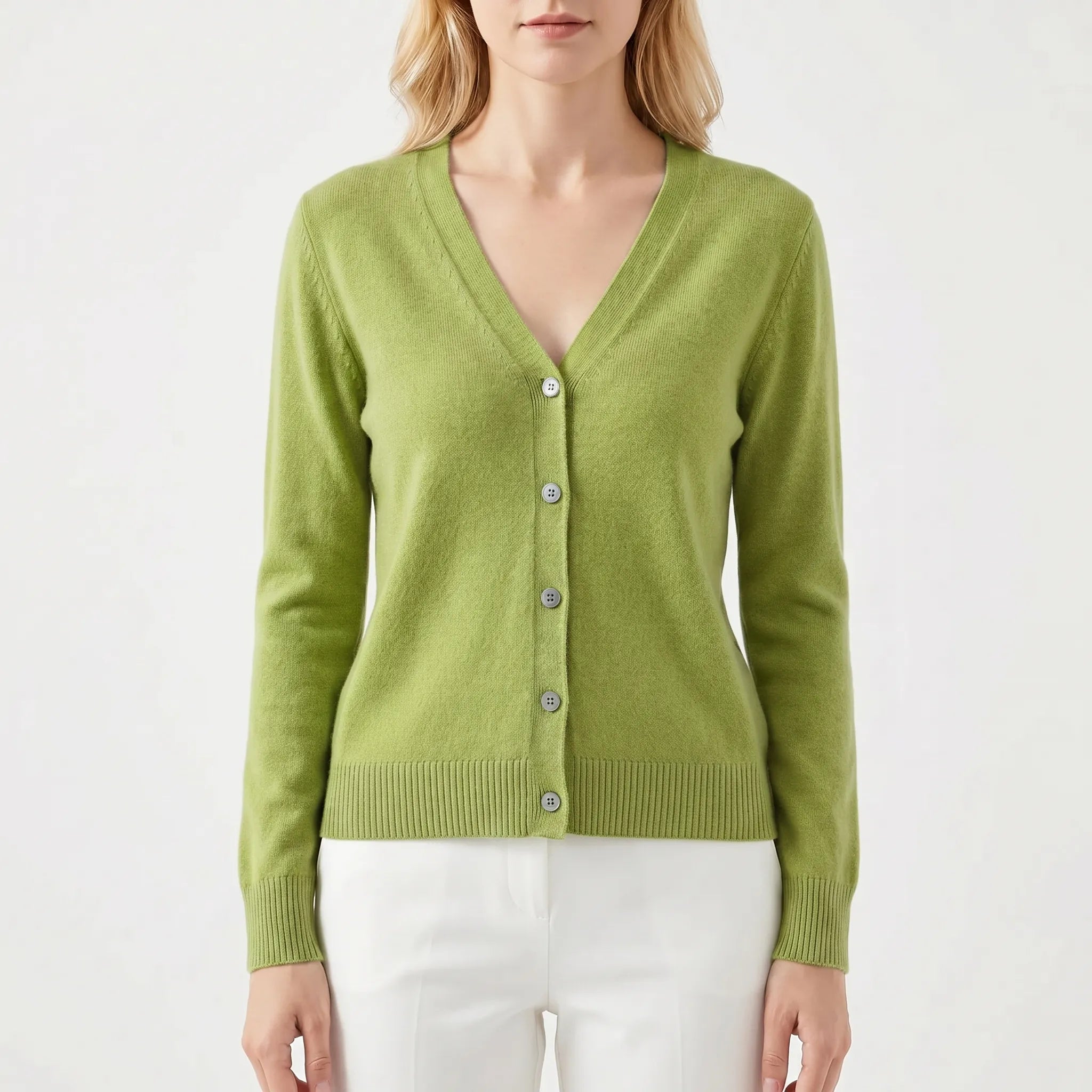 Feingestrickte Damenstrickjacke mit V-Ausschnitt und Knöpfen