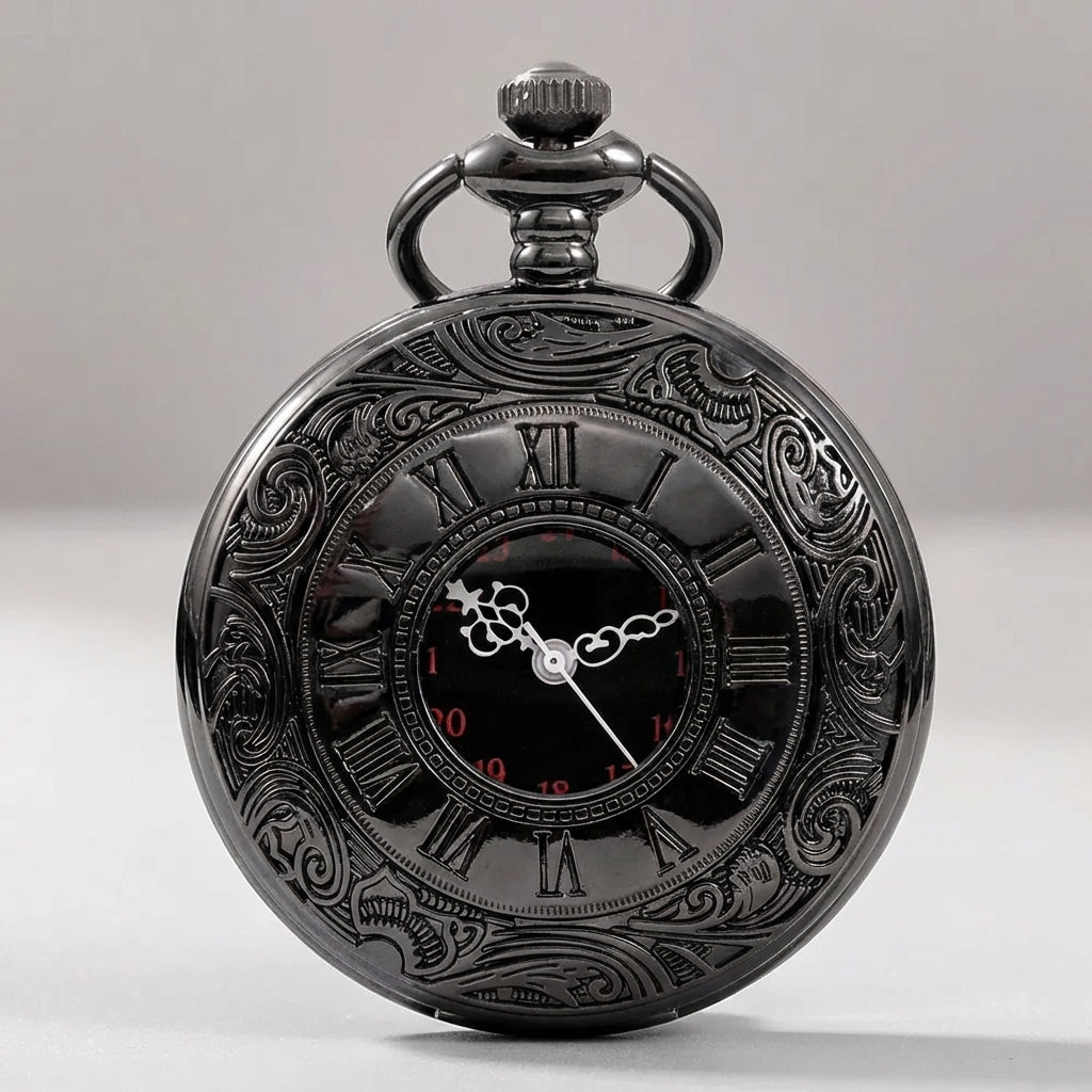 Vintage Anhängeruhr mit römischen Ziffern und graviertem Gehäuse