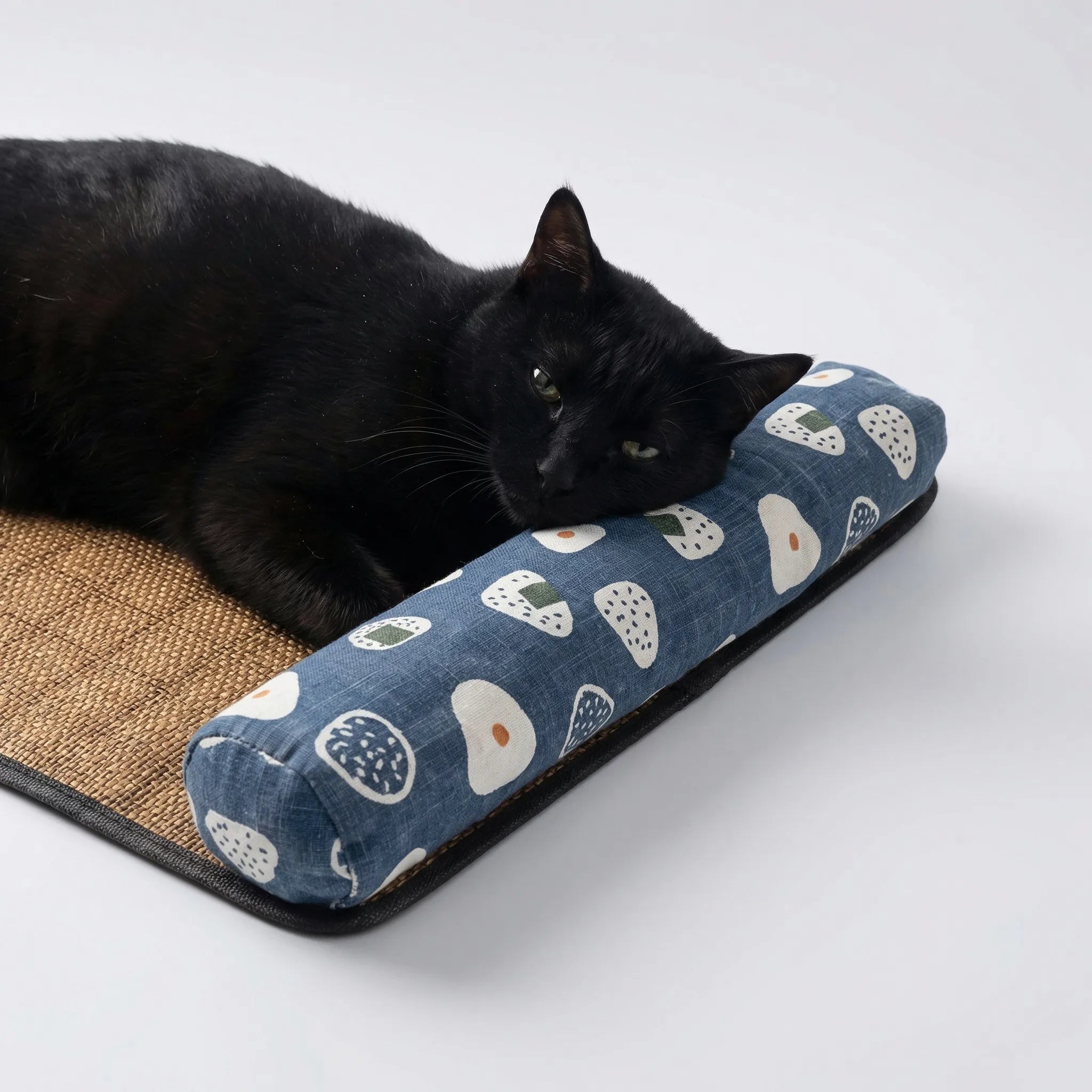 Rattan-Kühlmatte für Haustiere mit Nackenkissen, ideal für Katzen und Hunde