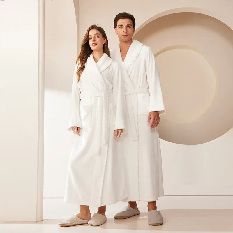Übergroßer Flausch-Bademantel wolkenweich warm lang Unisex
