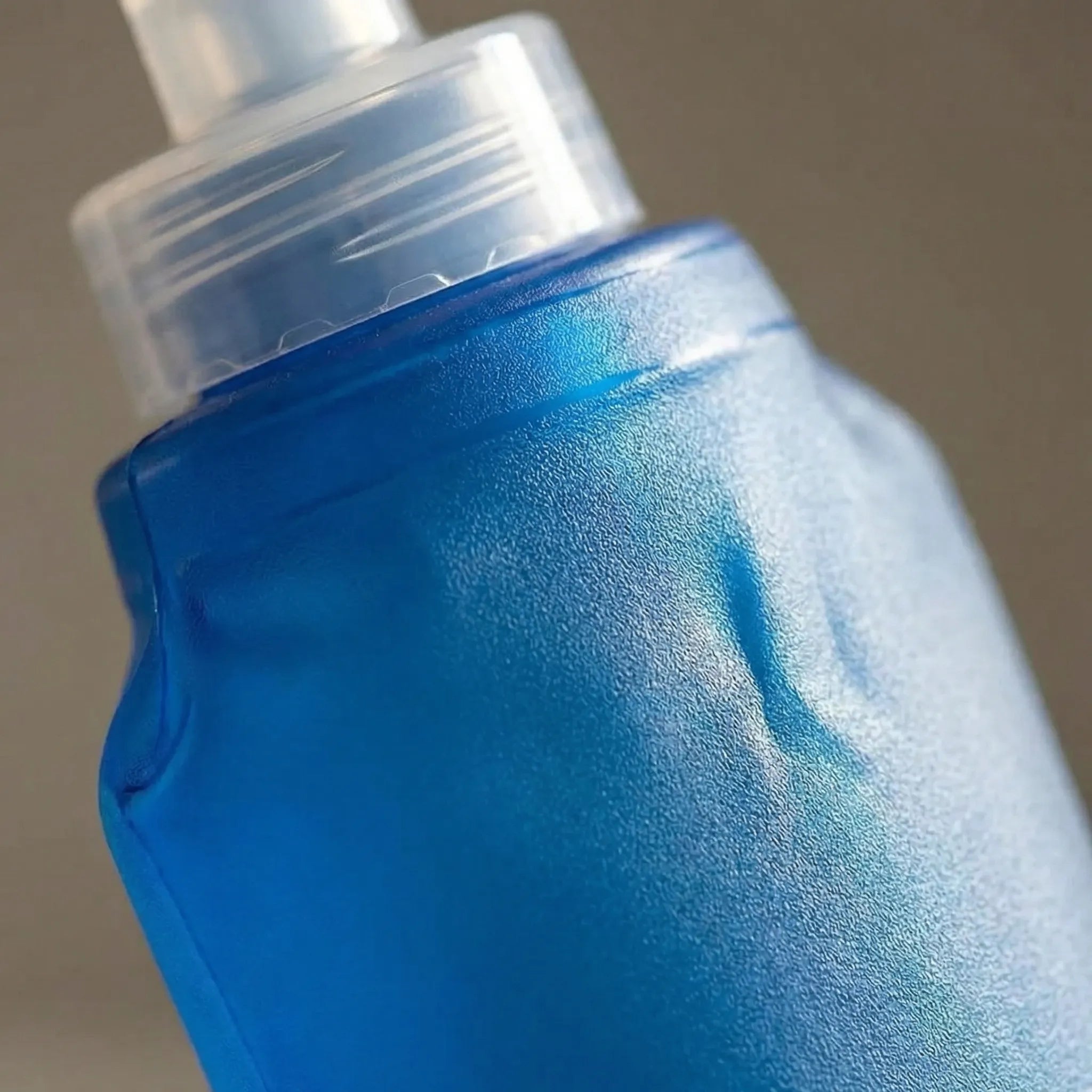 Faltbare Sportflasche auslaufsicher Hochdurchsatz-Nozzle kompakt