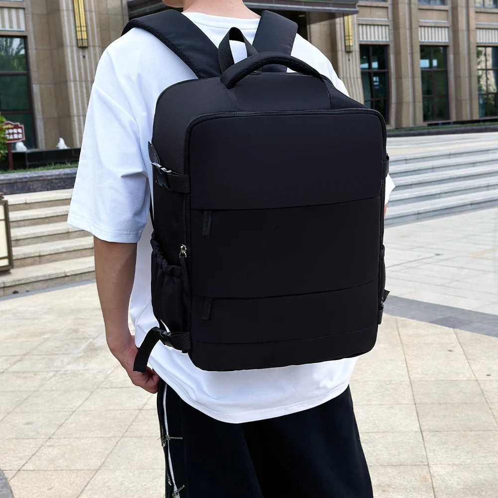 Airline-Kabinengepäck-Rucksack 40x30x20cm mit Gepäckband und gepolsterten Trägern