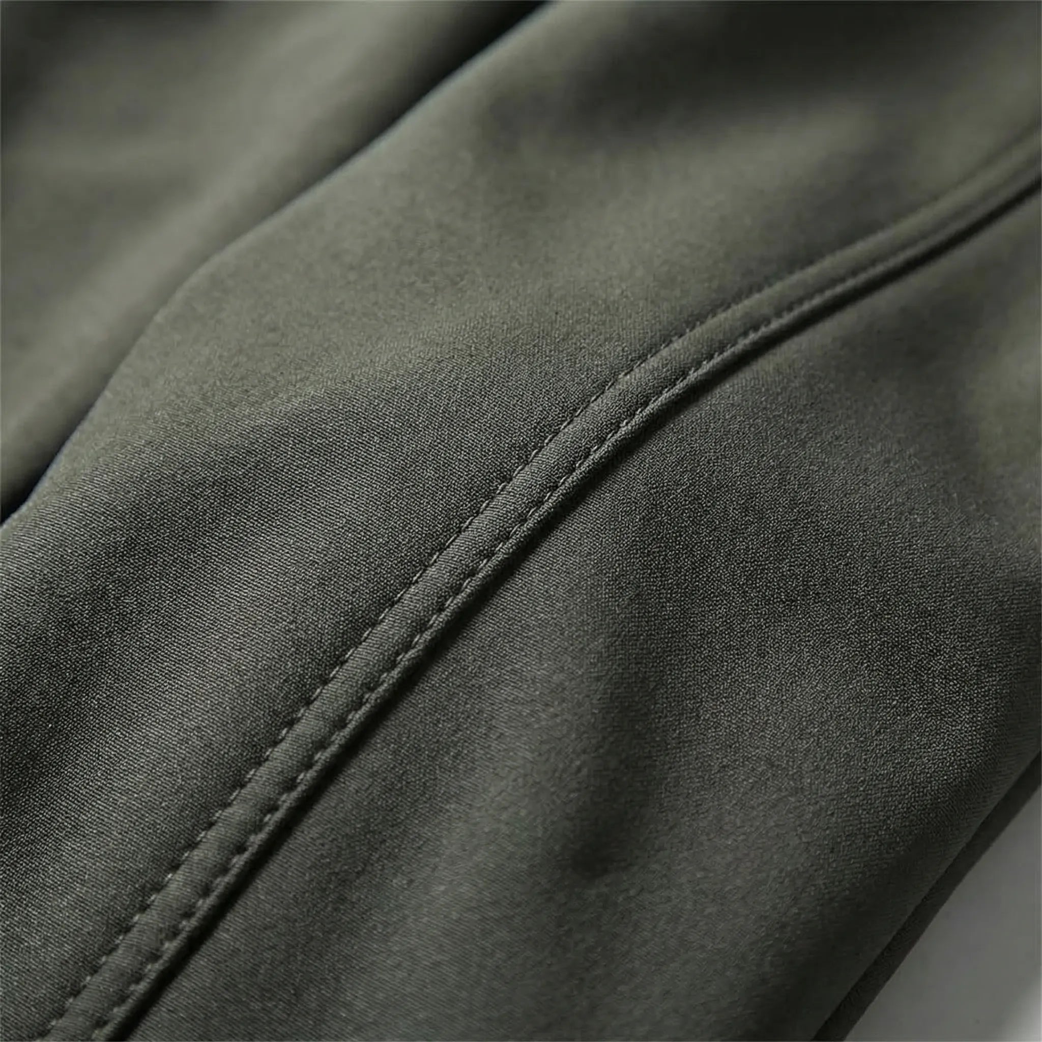 Fleece-gefütterte Softshell Outdoorhose für Winteraktivitäten