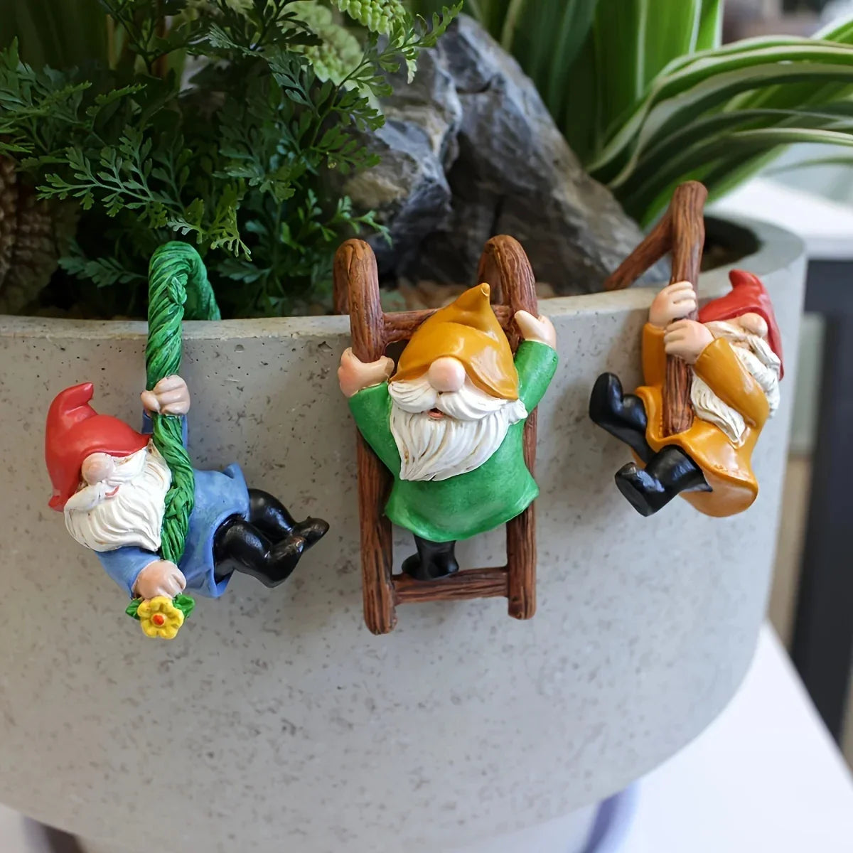 Miniatur-Kletterswerge Figuren Set handbemalte Details Blumentopf