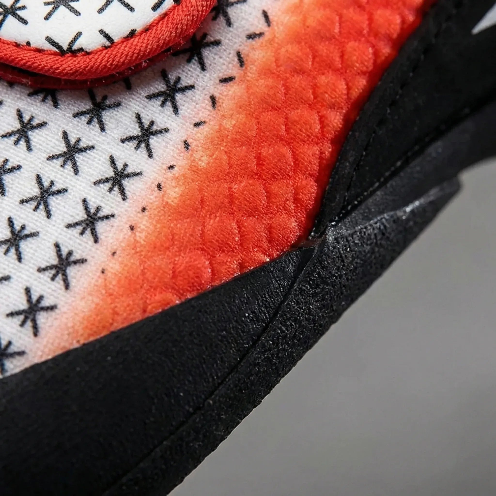Kletterschuh mit rutschfester Sohle und Wrap-Arch-Konstruktion