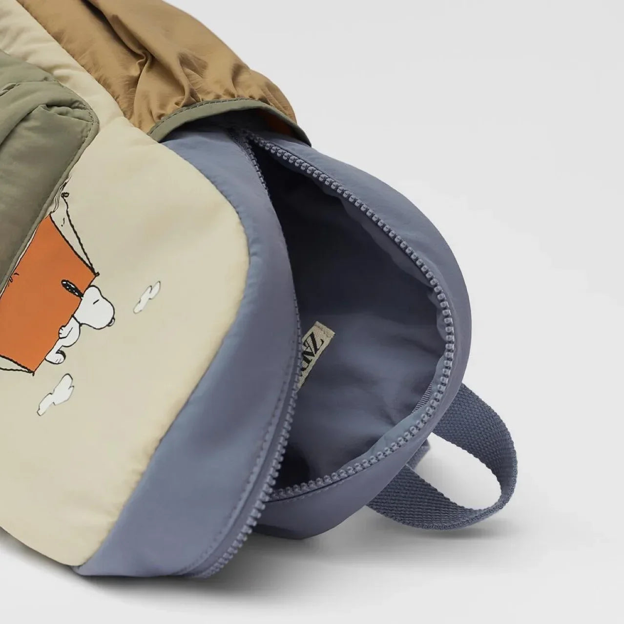 Kinderrucksack Cartoon Design mit gepolstertem Rücken und verstellbaren Trägern