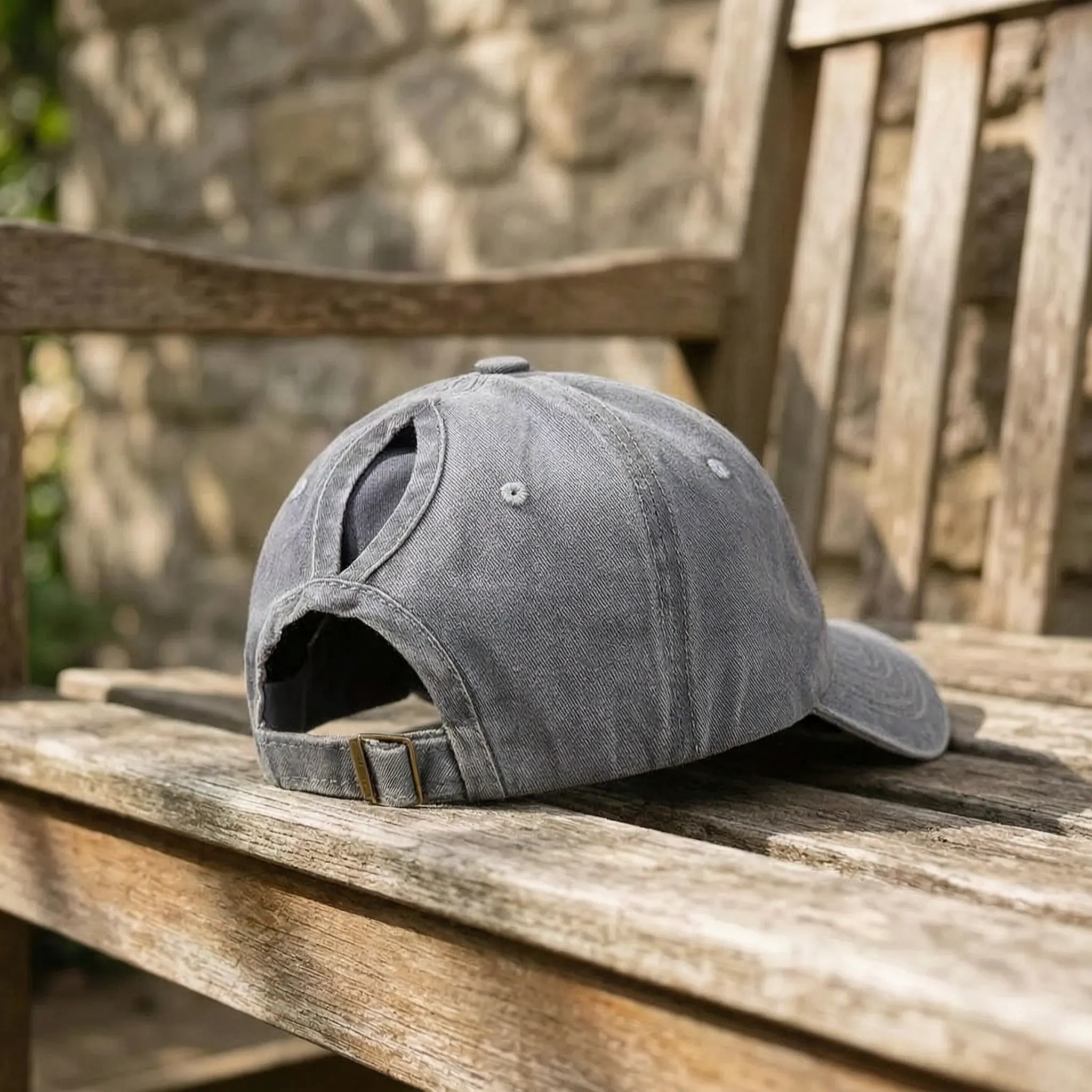 Rückenfrei Baseball-Kappe Pferdeschwanz Hochsteckfrisur Vintage-Washed