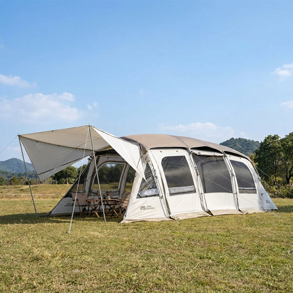 Geräumiges Tunnelzelt für Familien-Camping mit großem Gemeinschaftsbereich