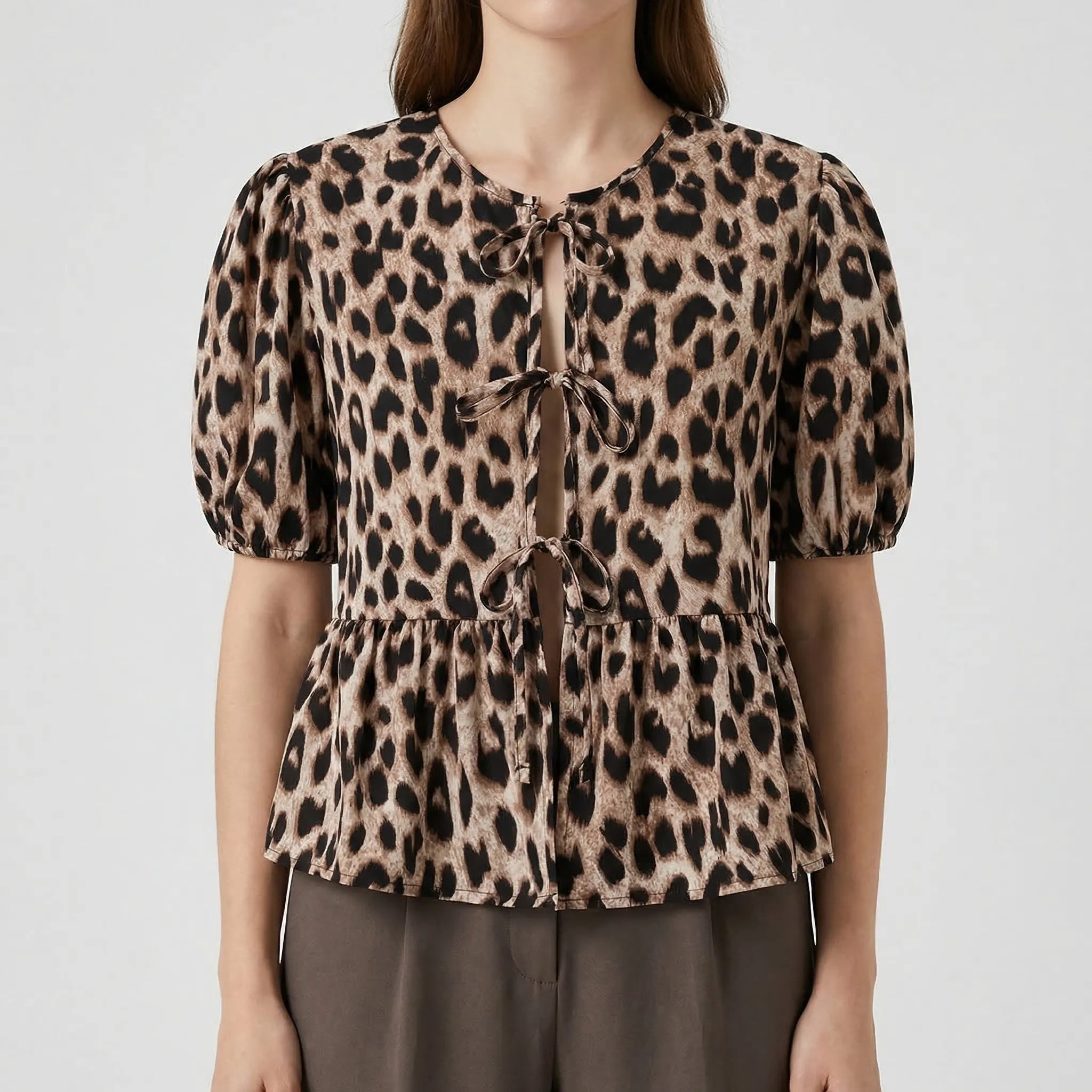 Leopardenmuster Crop Top geraffter Silhouette Puffärmel Rüschensaum