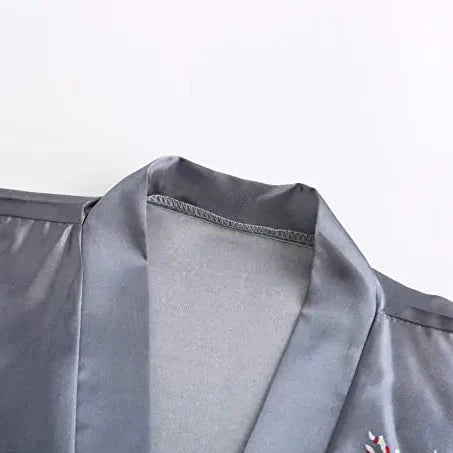 Kurzer Kimono-Morgenmantel Blumenmuster elegant seidenartig