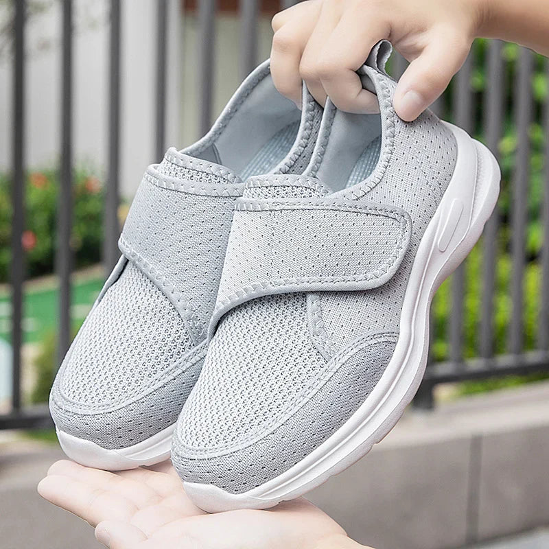 Weitschaftschuh mit Klettverschluss, atmungsaktiver Netzschaft für geschwollene Füße
