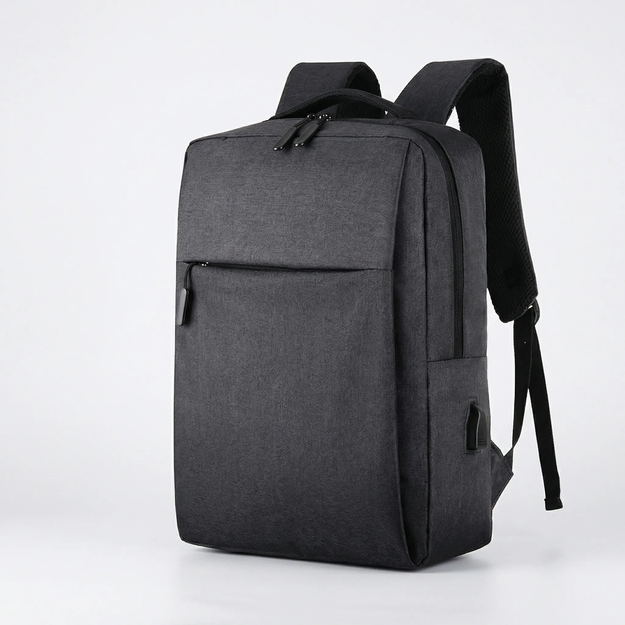 Wasserabweisender Laptop-Rucksack mit USB-Ladeport und Laptop-Fach