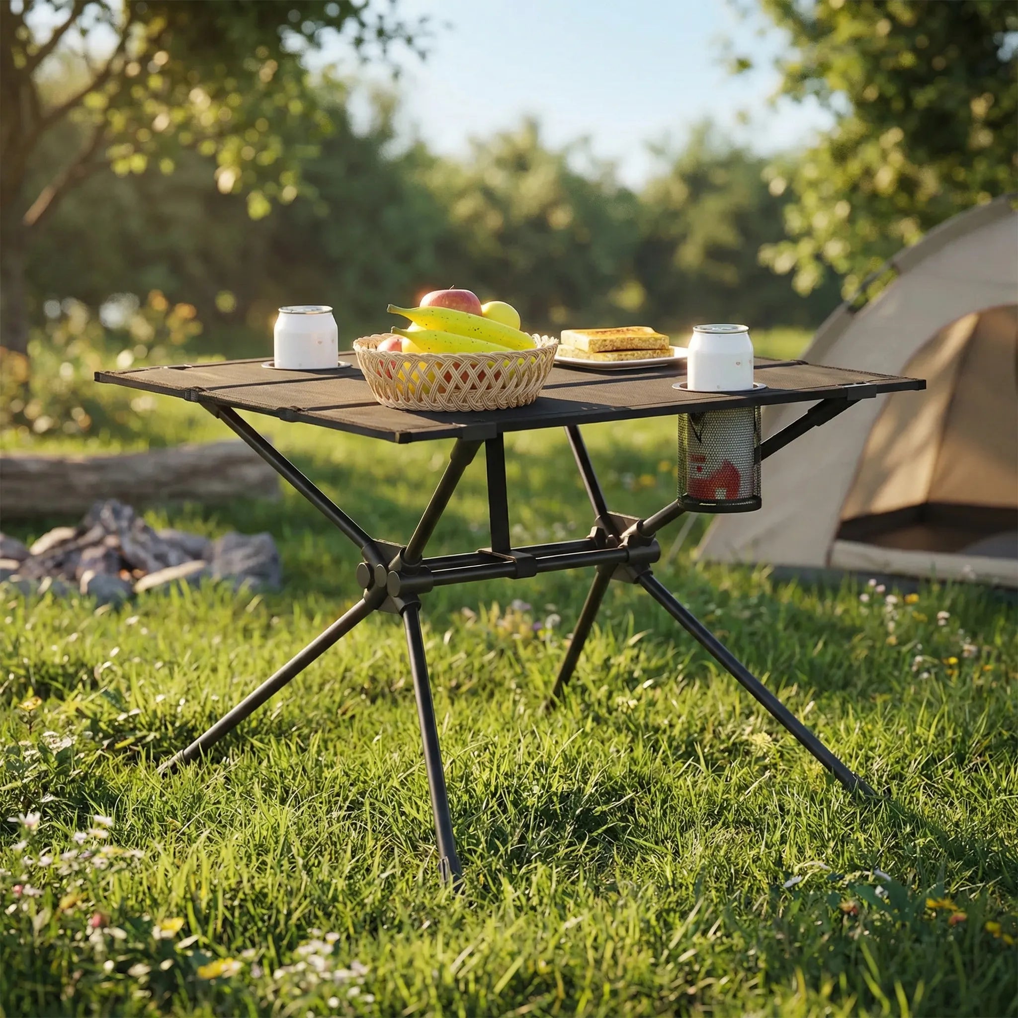 Picknick-Klapptisch mit integrierten Bechern und Tragetasche