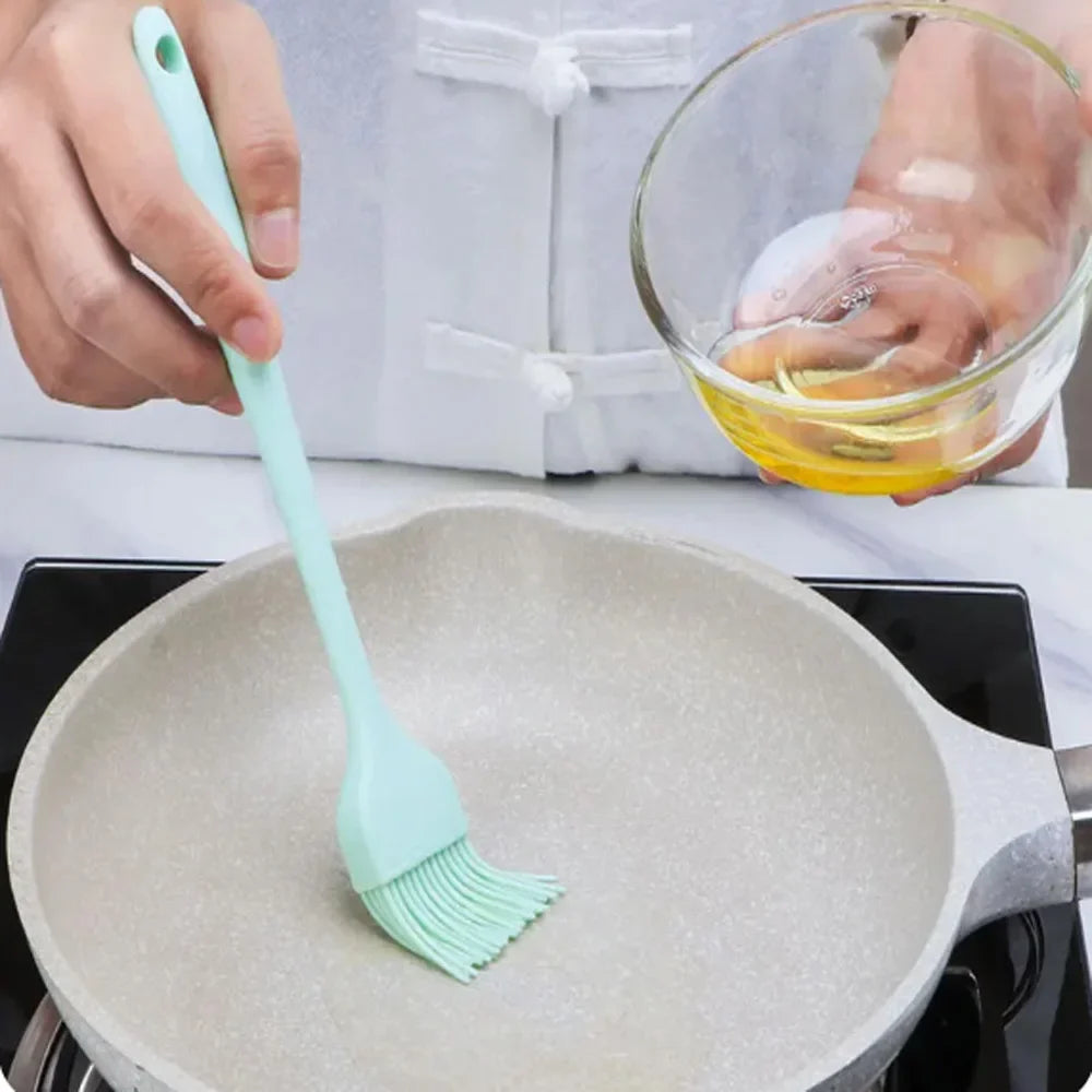 Hitzebeständiger Backpinsel silikon nahtlos flexibel grillen