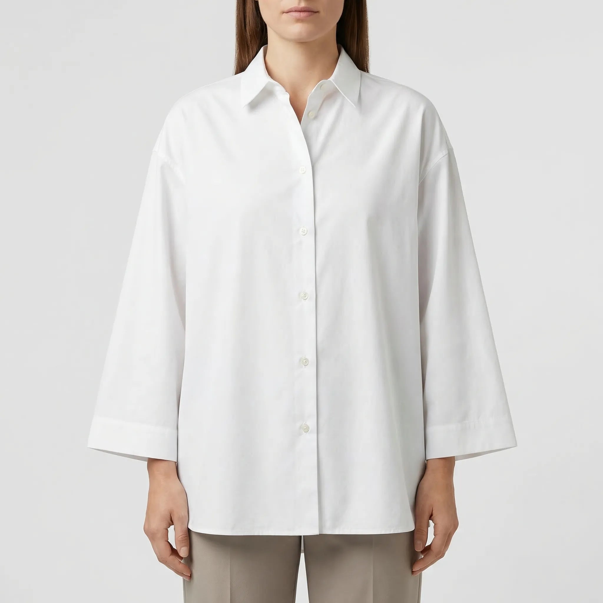 Breitleinen-Bluse mit asymmetrischem Saum und Johnny-Kragen Knopfleiste