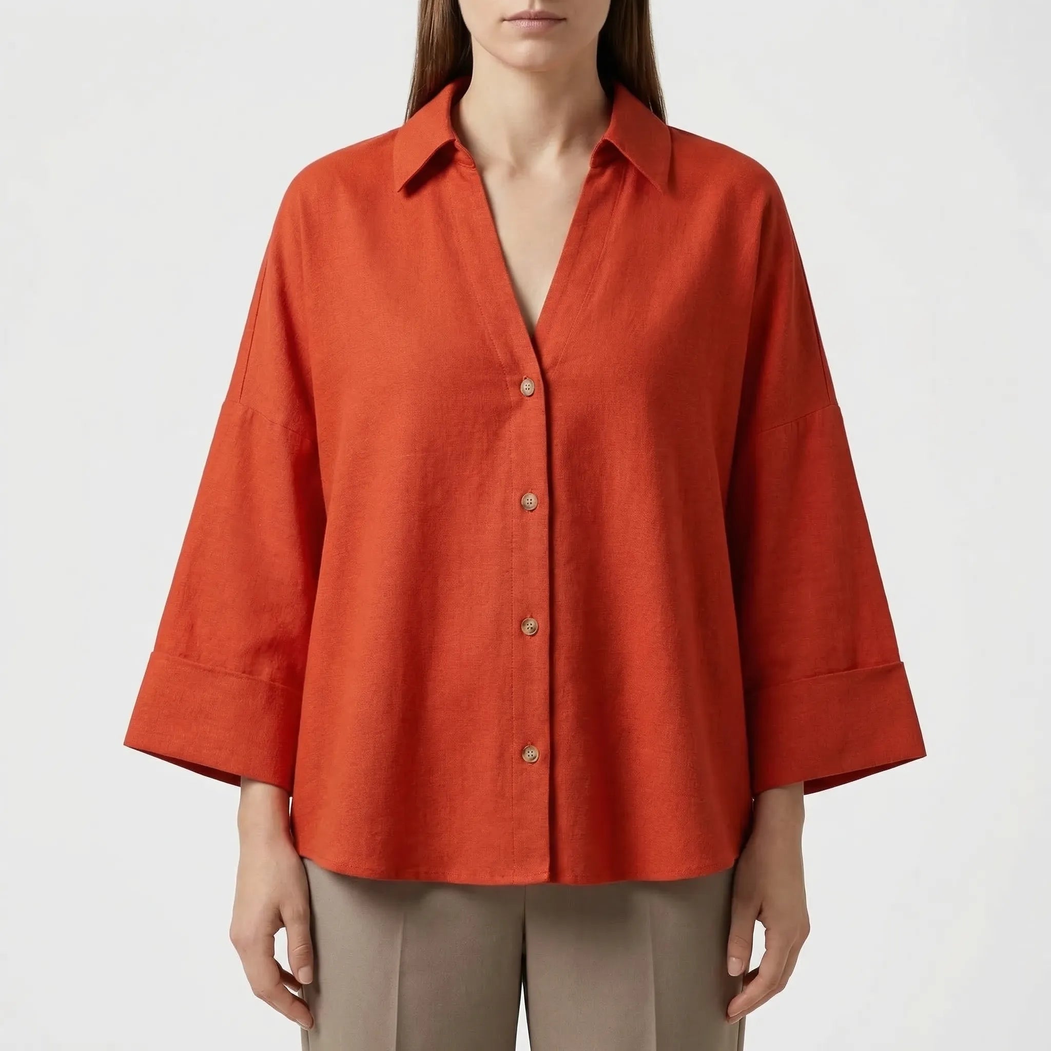 Breitleinen-Bluse mit asymmetrischem Saum und Johnny-Kragen Knopfleiste