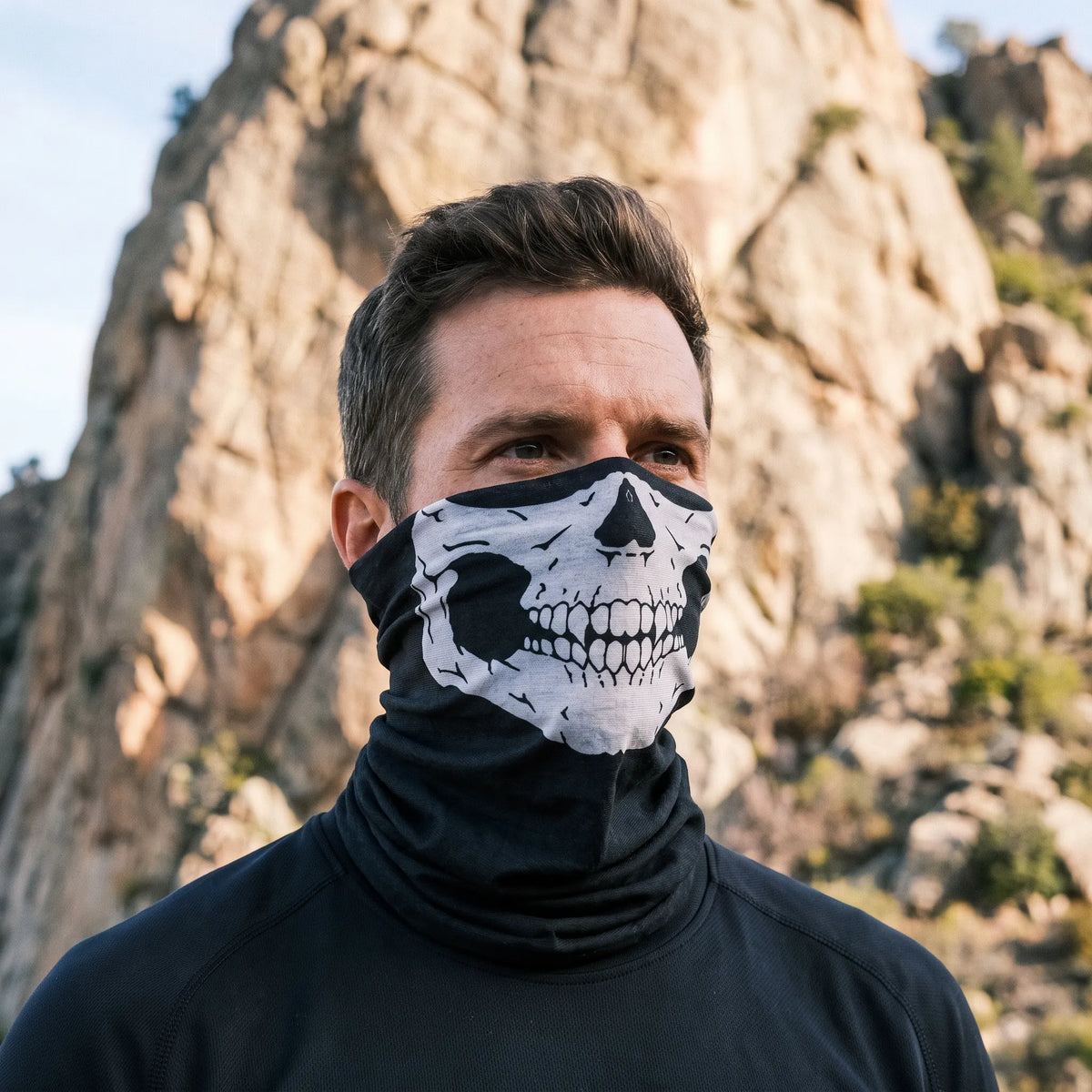 Nordspur | Skellari Multifunktionsschal Mit Totenkopfmotiv