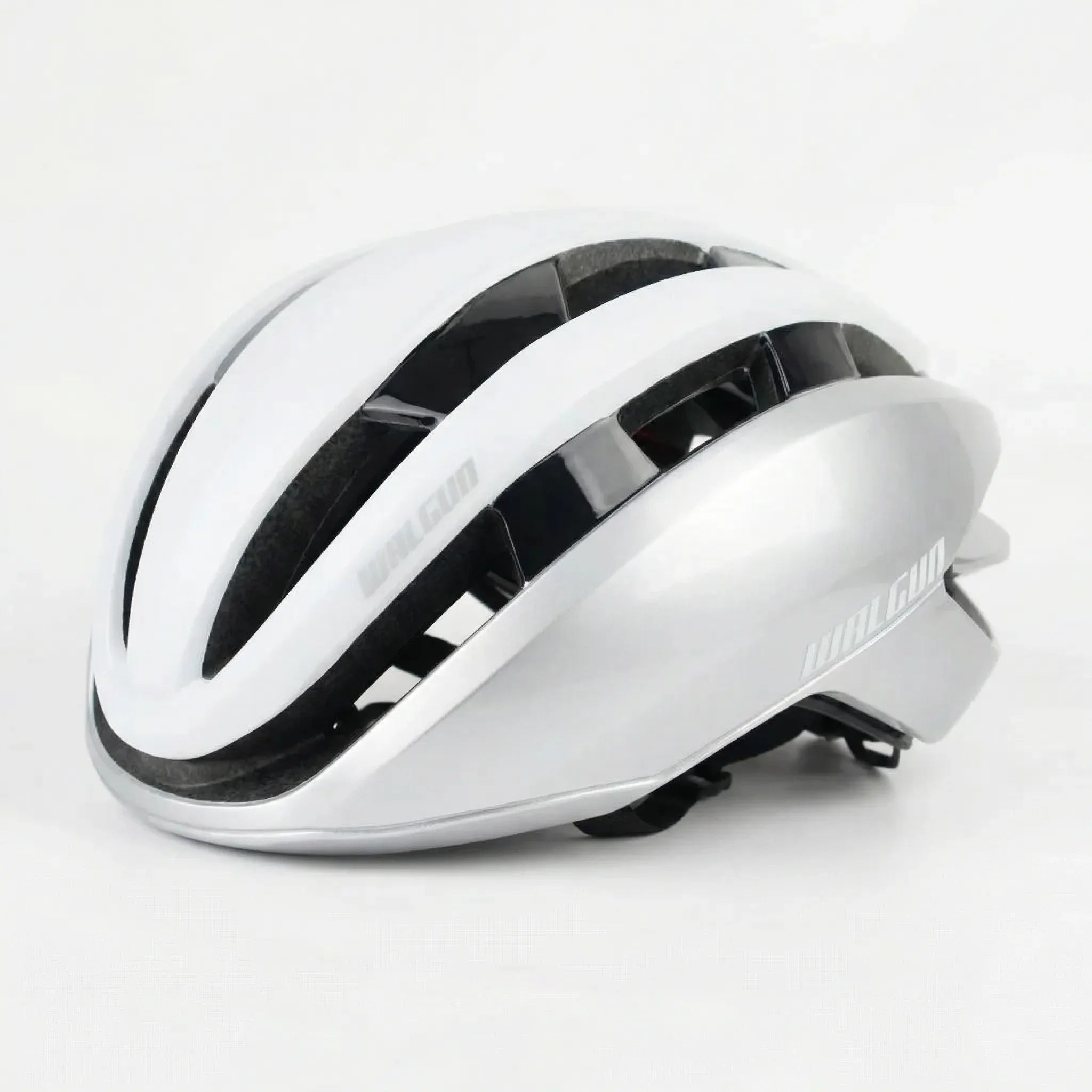 Aerodynamischer Rennradhelm mit Belüftung und verstellbarem Haltesystem