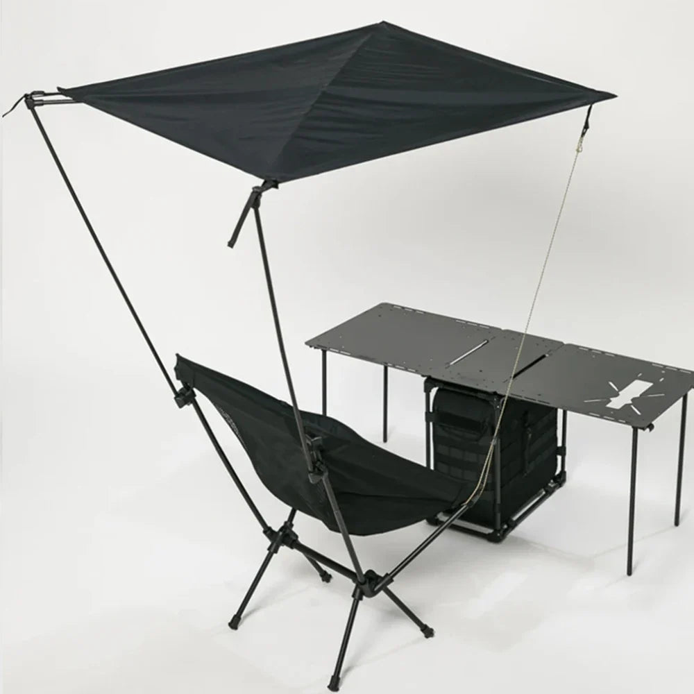 Klappbarer Sonnenschutz-Liegestuhl mit verstellbarem Sonnenschirm