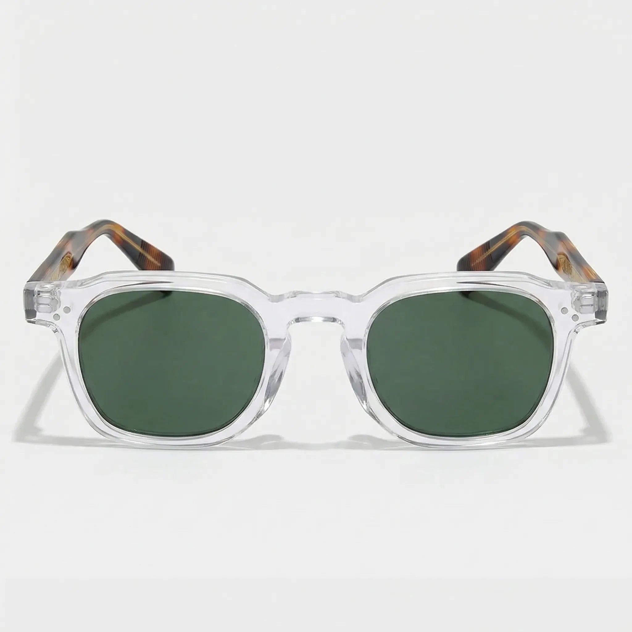 Kleine quadratische Sonnenbrille mit Nietdetails und kompaktem Rahmen