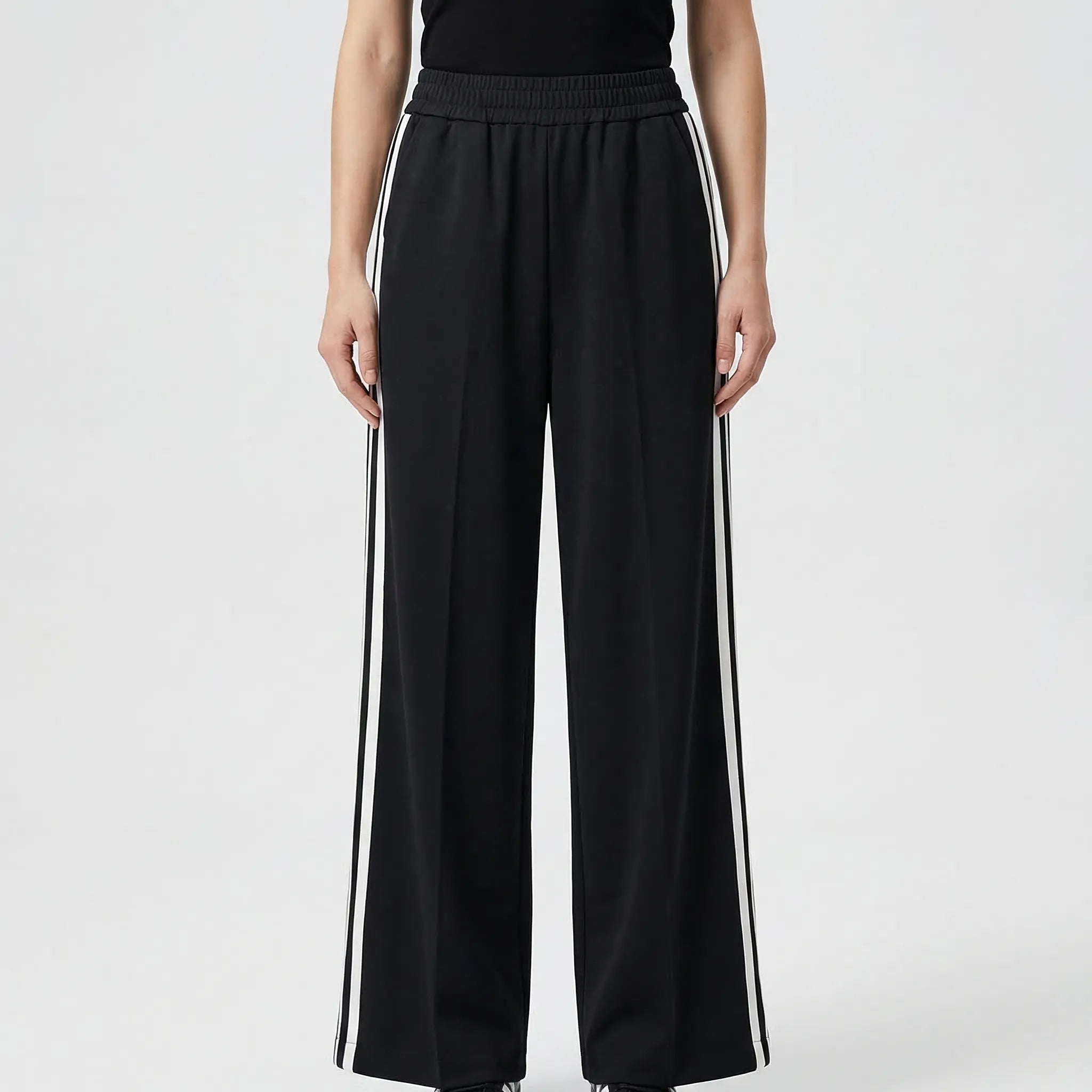 Damen Trainingsanzug schwarz-weiß gestreift Retro-Look weite Hose